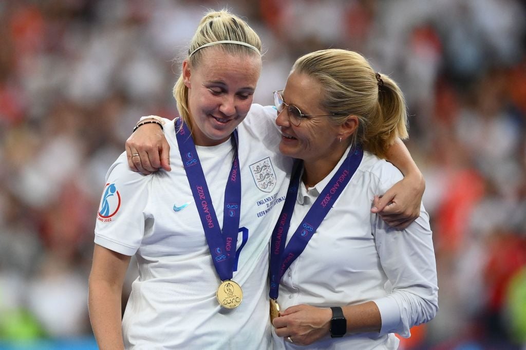 Wiegman with England’s player of the tournament Beth Mead