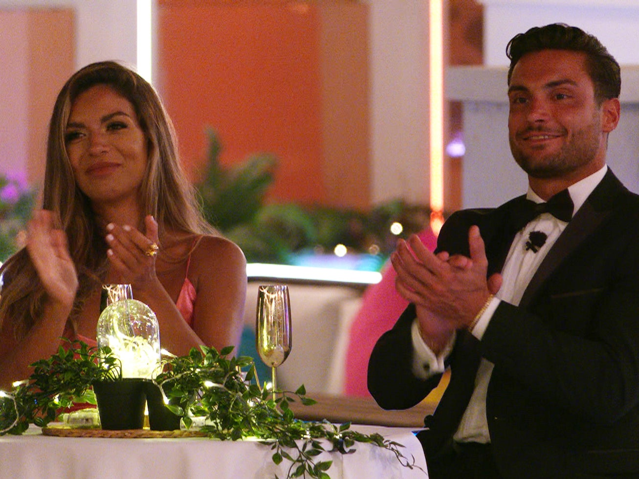 Ekin-Su and Davide on ‘Love Island’