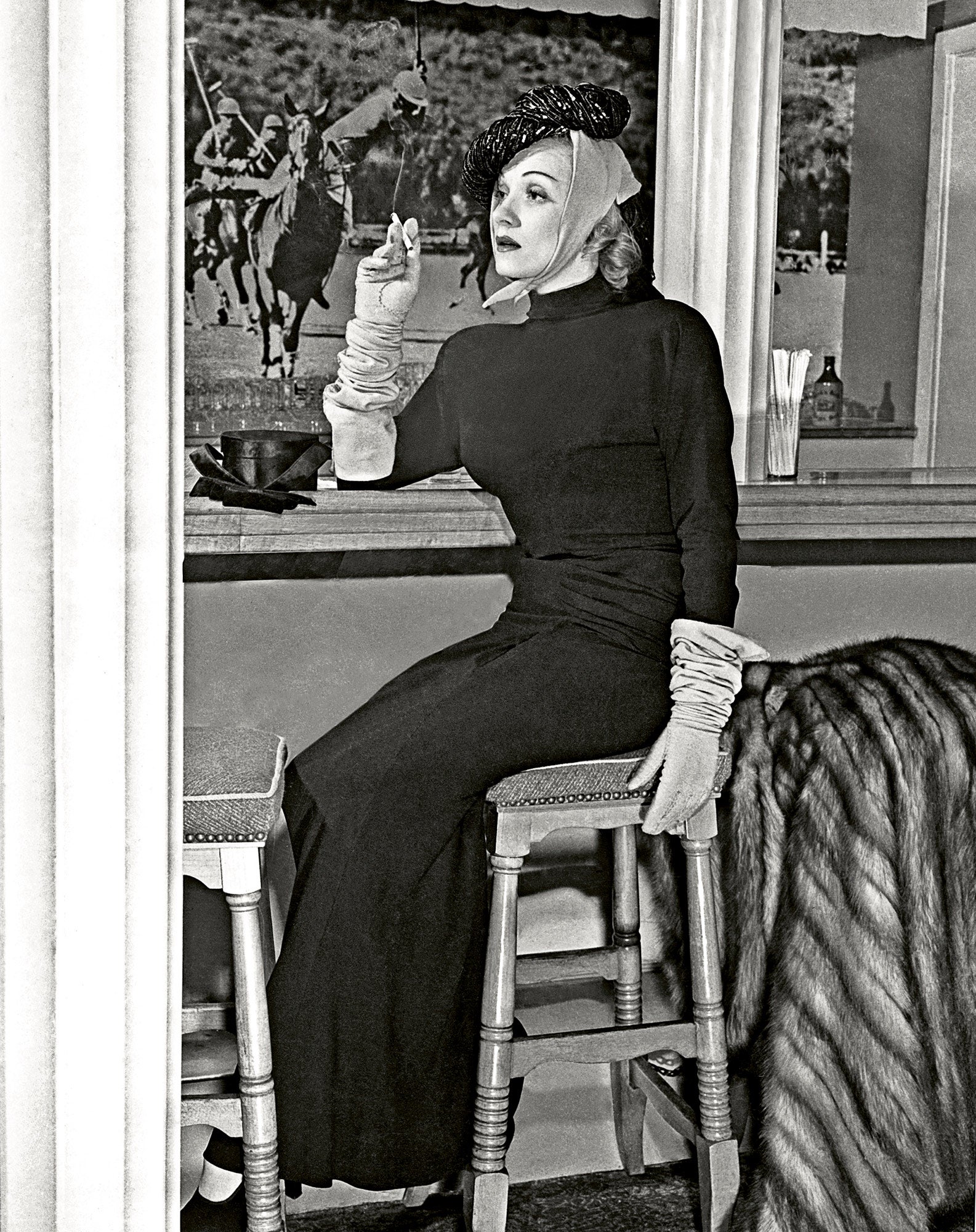 Marlene Dietrich in 1940: she defied the rules – no unaccompanied women – of the Polo Lounge bar