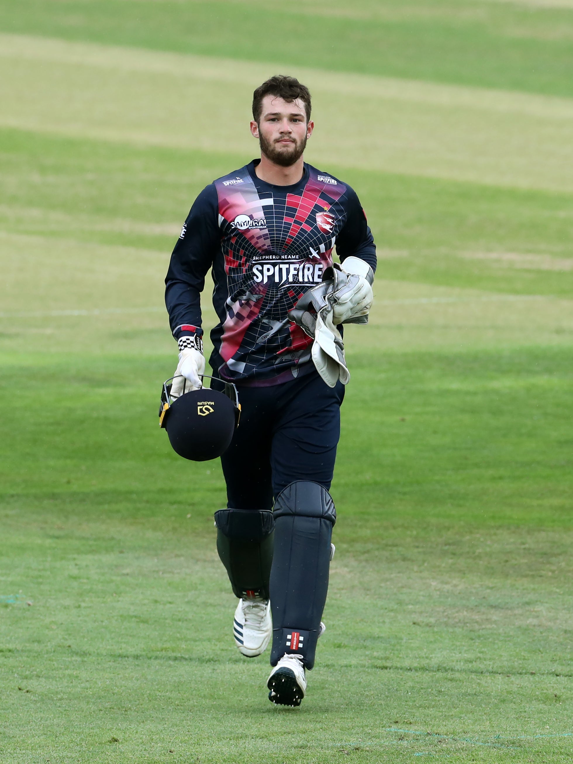 Kent’s Ollie Robinson scored an unbeaten double hundred against Worcestershire (Gareth Fuller/PA)