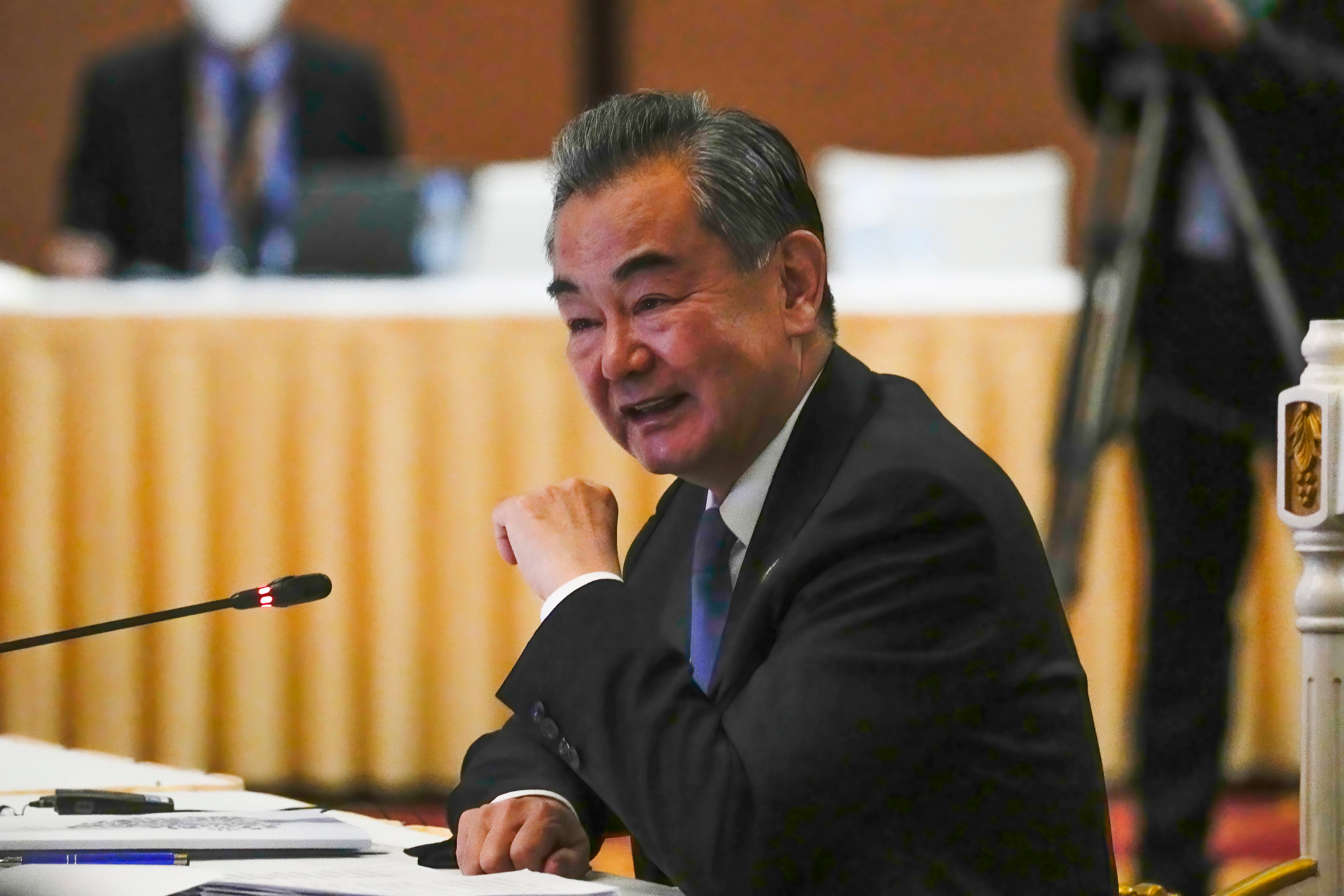 China emphasizes ties with Southeast Asia in Cambodia meet