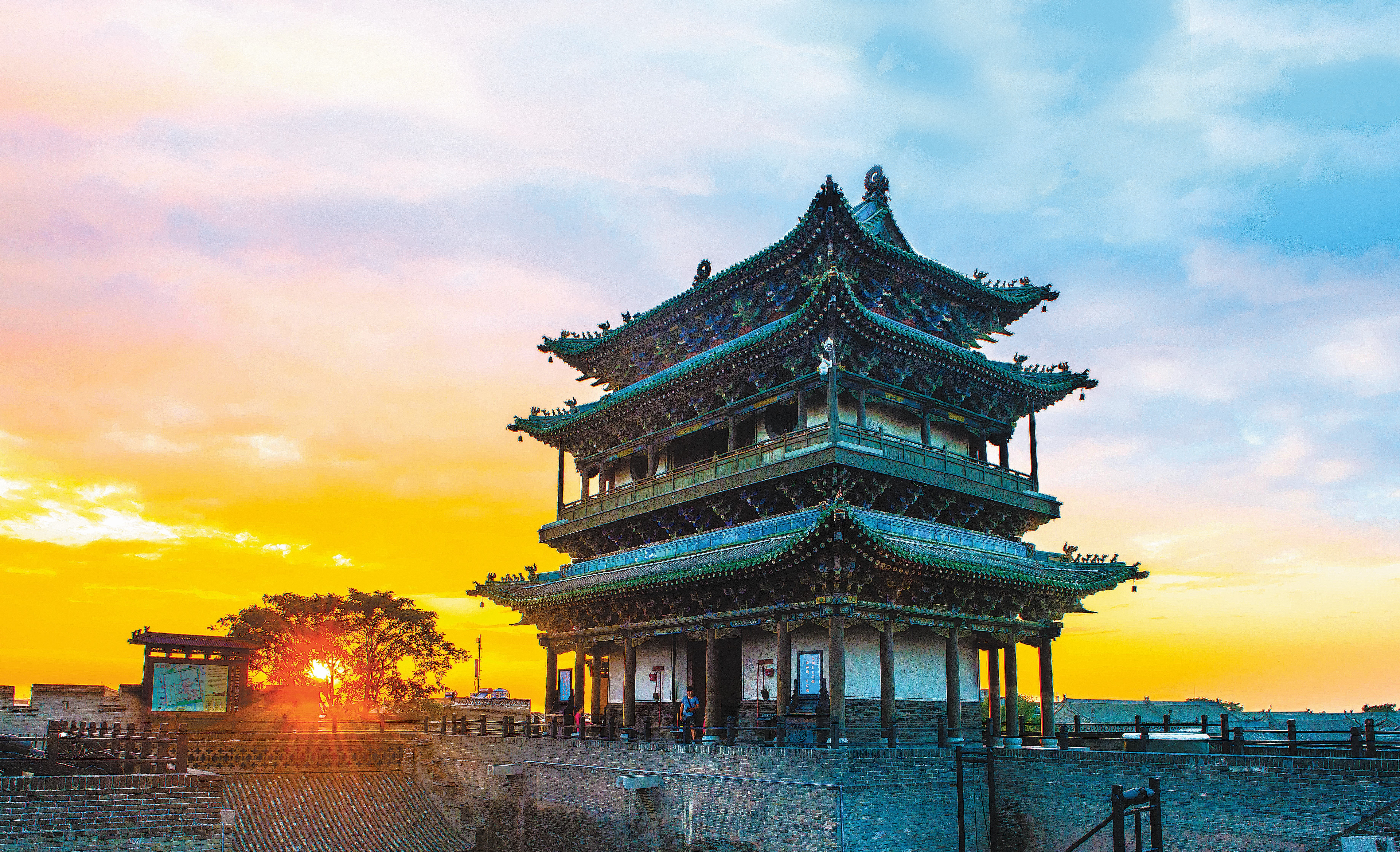 A watchtower on the city wall bears witness to the ups and downs of Pingyao, as it evolved from an ancient financial hub to a popular tourist destination