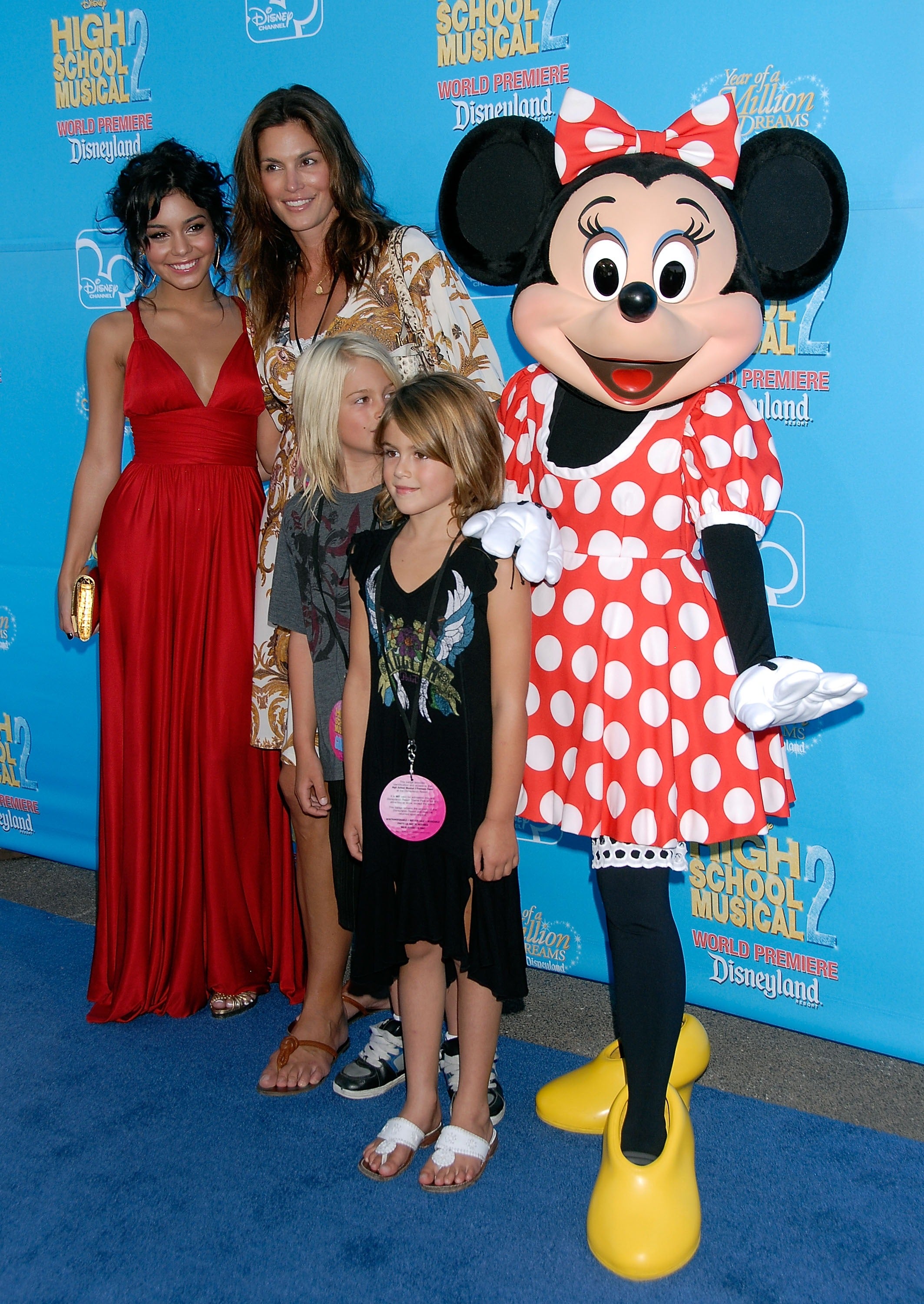 Vanessa Hudgens poses with model Cindy Crawford and her daughter Kaia Gerber at the premiere of High School Musical 2