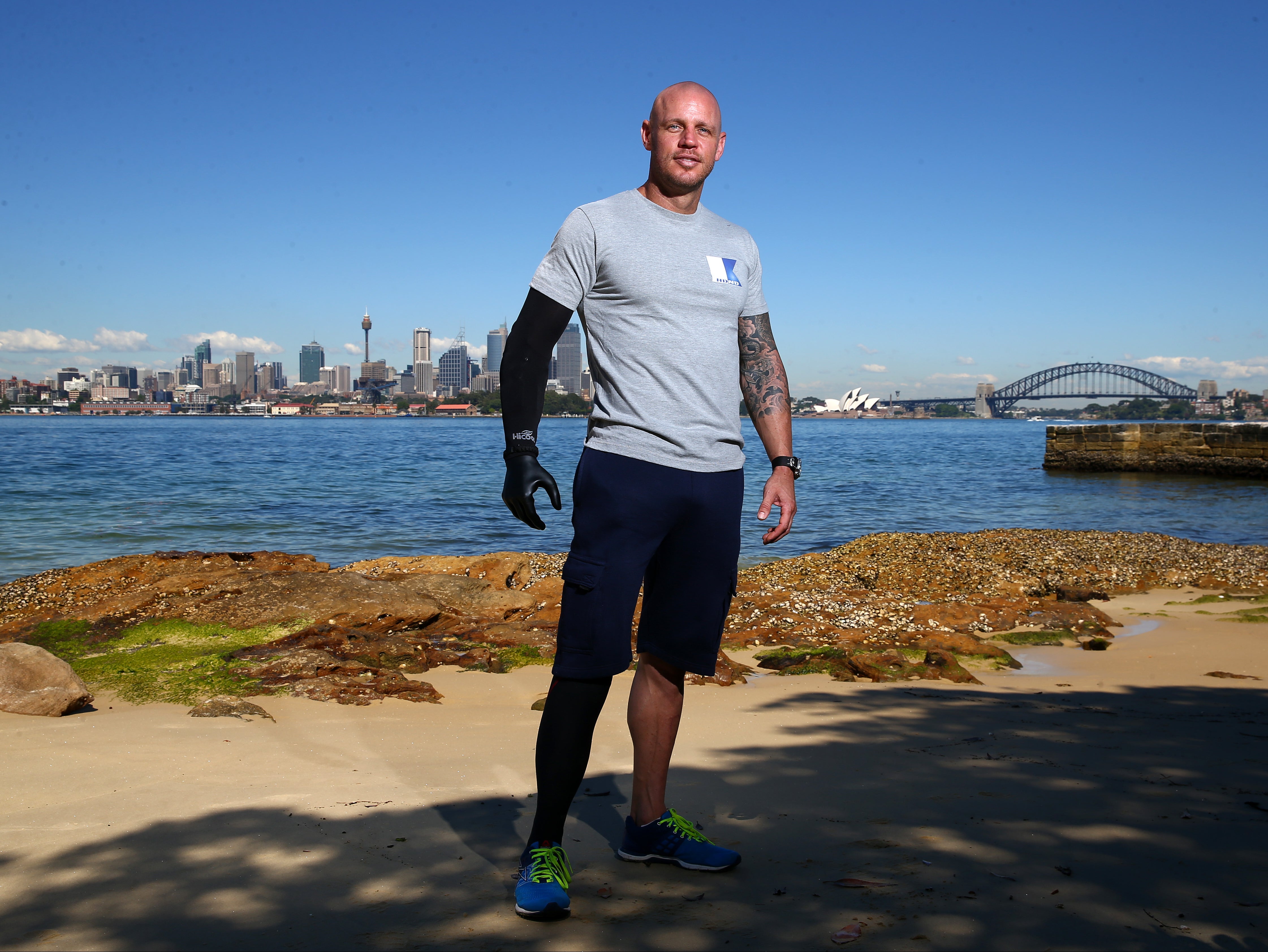 Paul De Gelder has relived the moment he was attacked by a 700lb bull shark