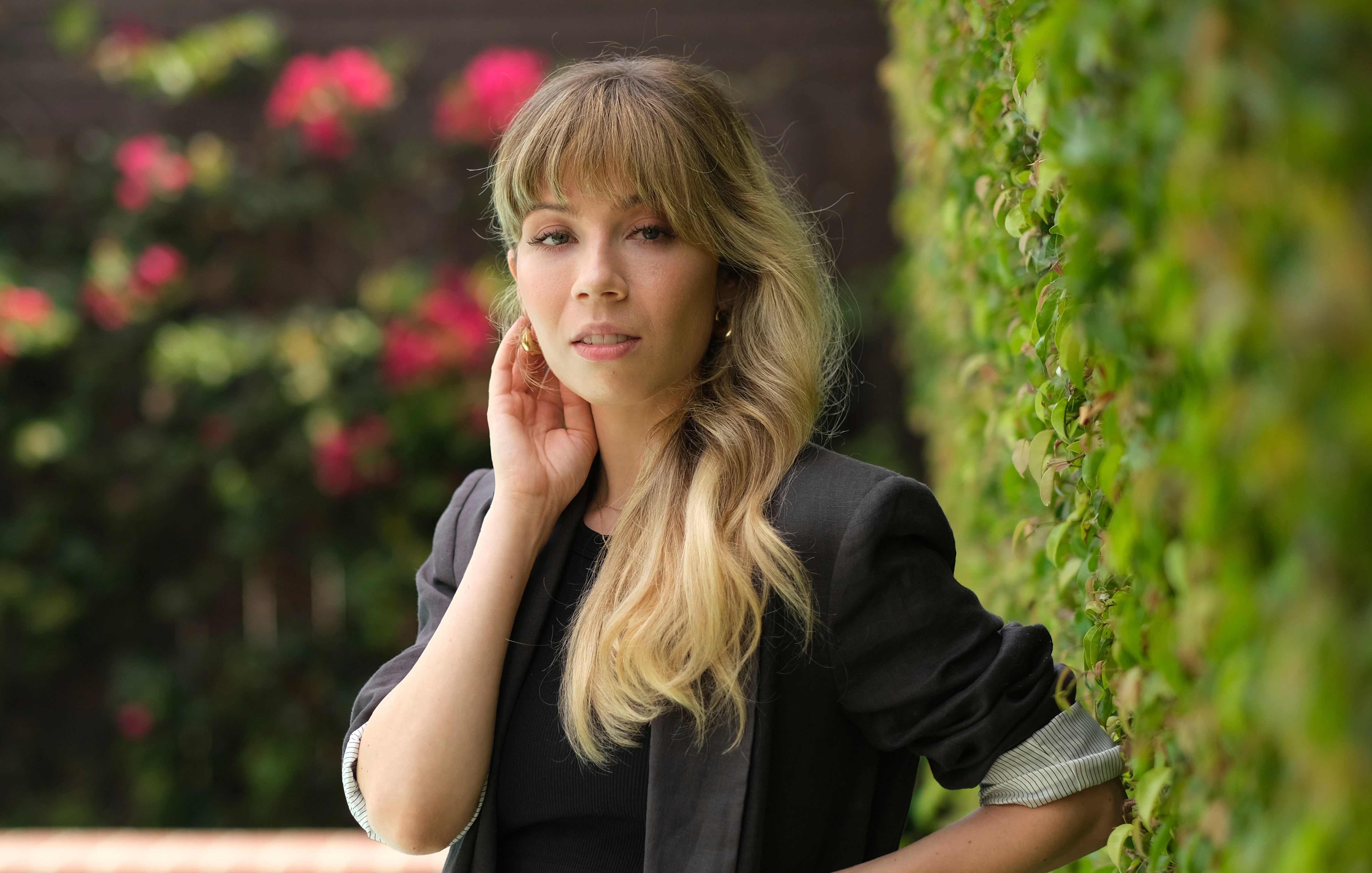 Jennette McCurdy Portrait Session