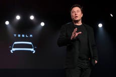 Elon Musk sells $7B in Tesla shares ahead of Twitter fight