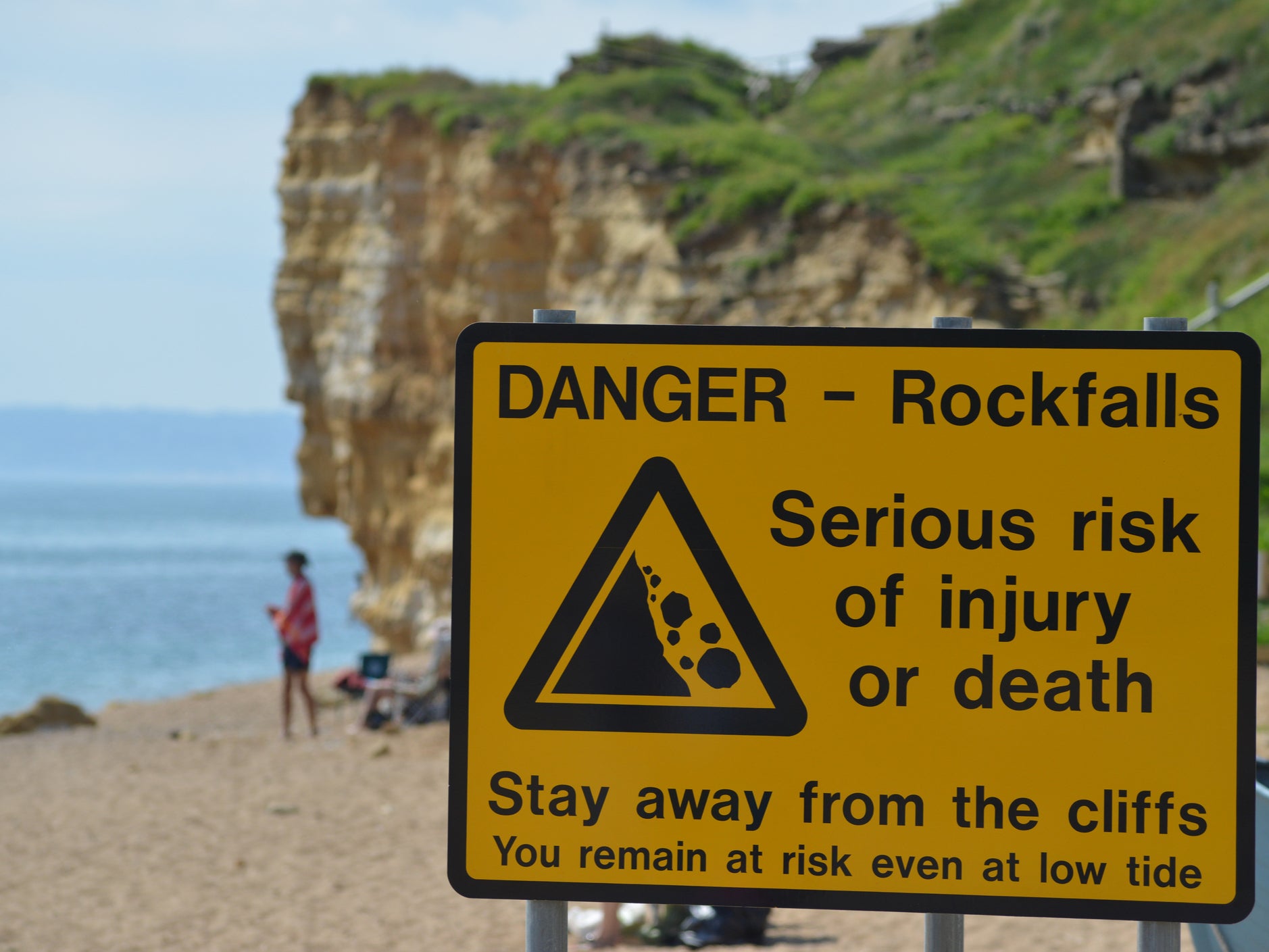 Hot dry weather could trigger dangerous landslides and rockfalls, experts warn
