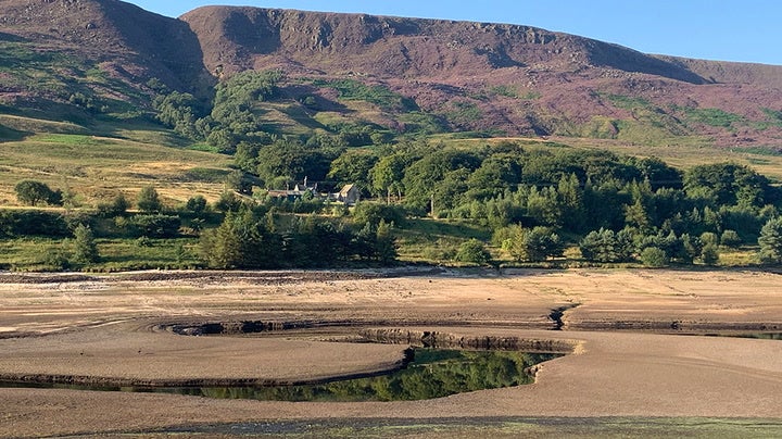 UK bakes amid heatwave with drought looming for some parts of country