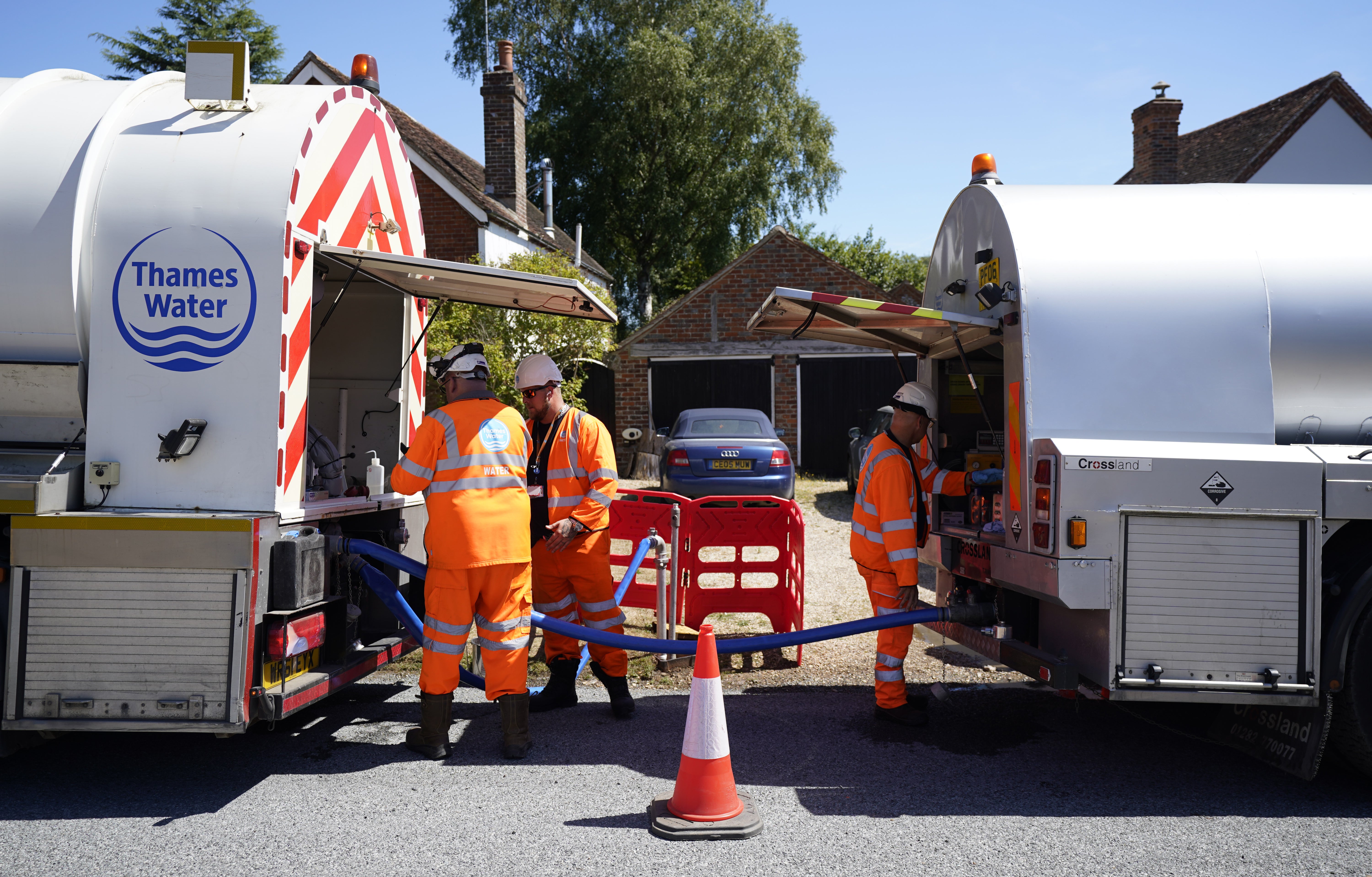 File photo: A Thames Water tanker pumps water during a drought