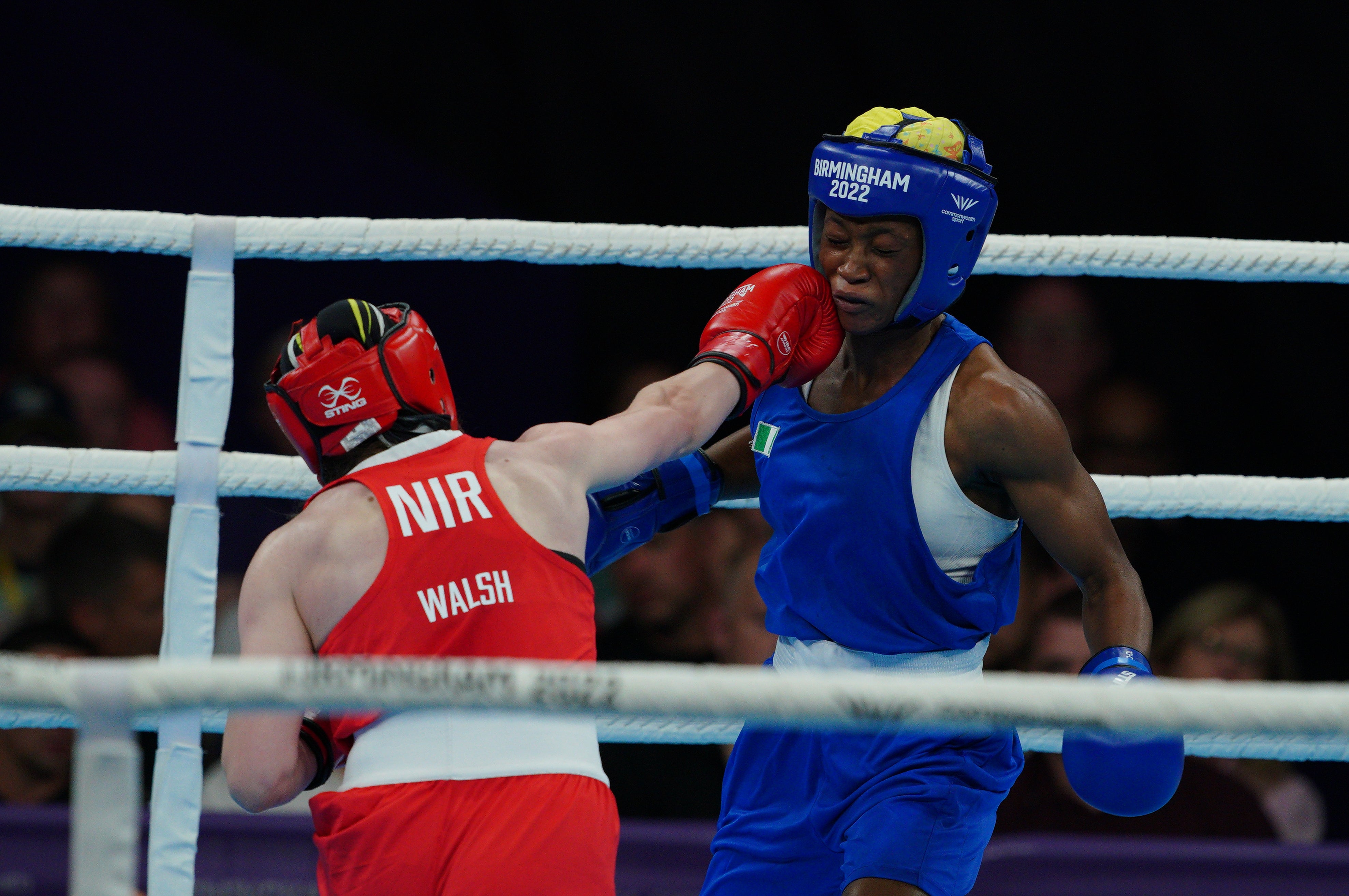 Northern Ireland’s Michaela Walsh and Nigeria’s Elizabeth Oshoba in action (Peter Byrne/PA)