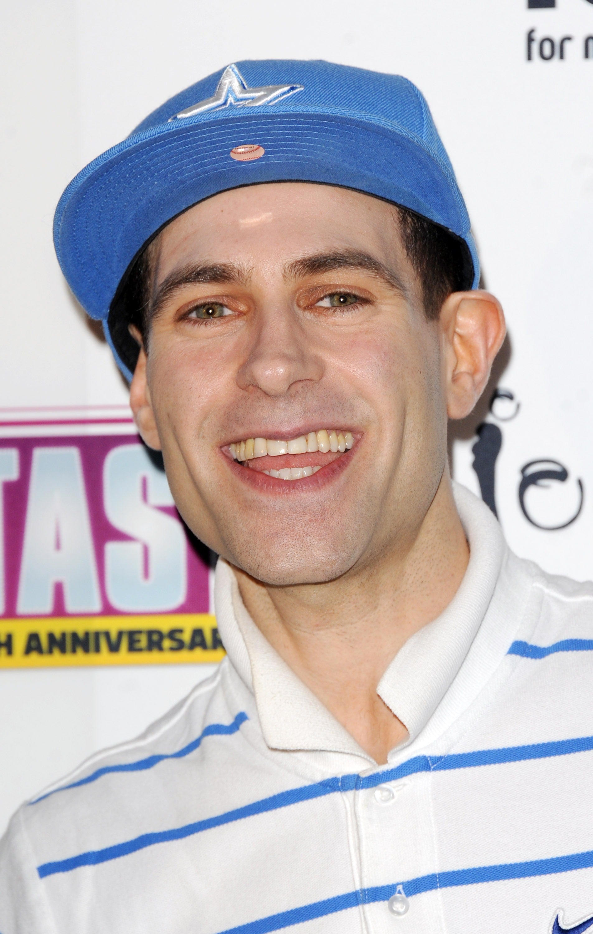 As Lee Nelson in 2013