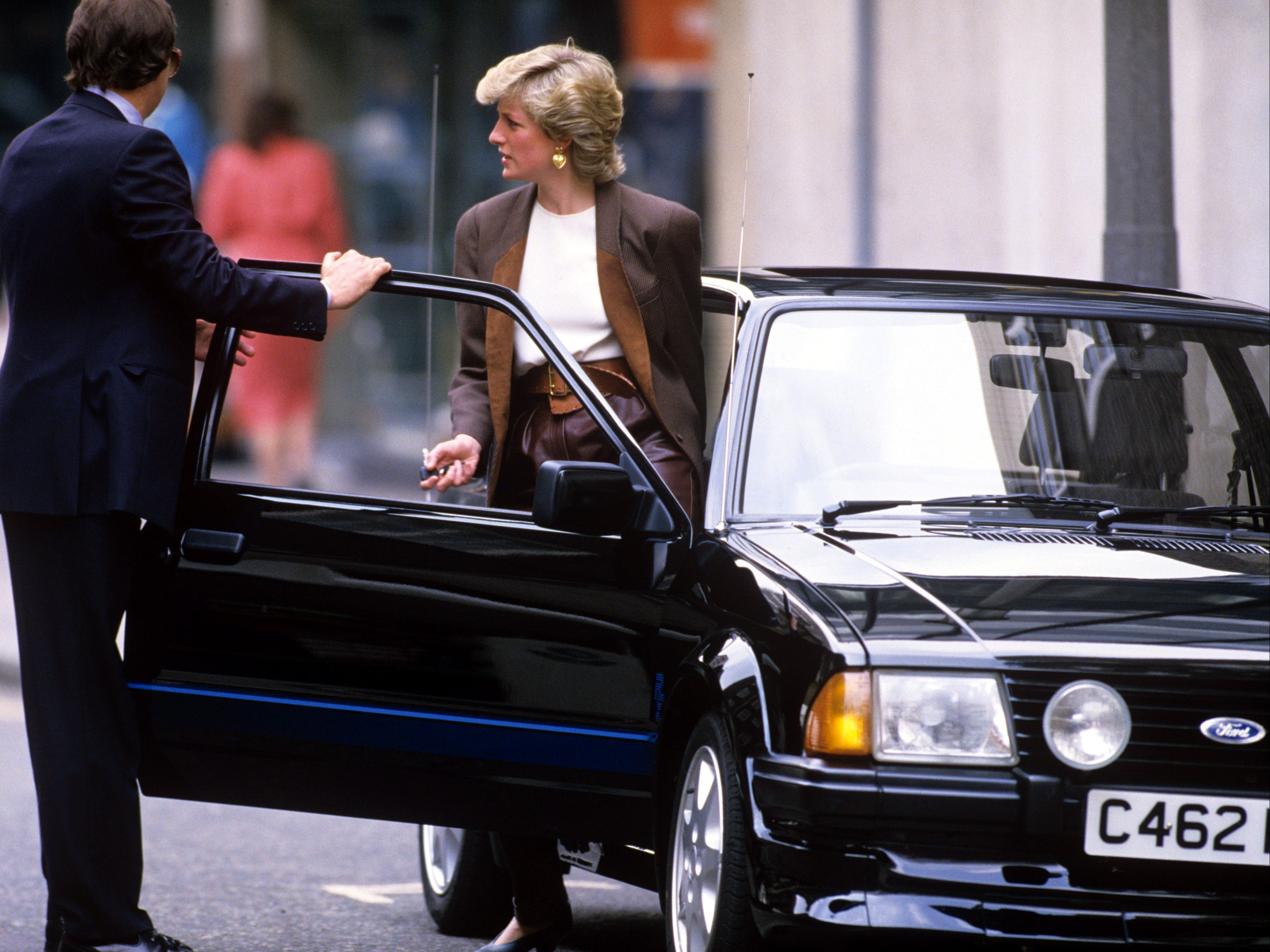 Diana with the Ford Escort in 1987