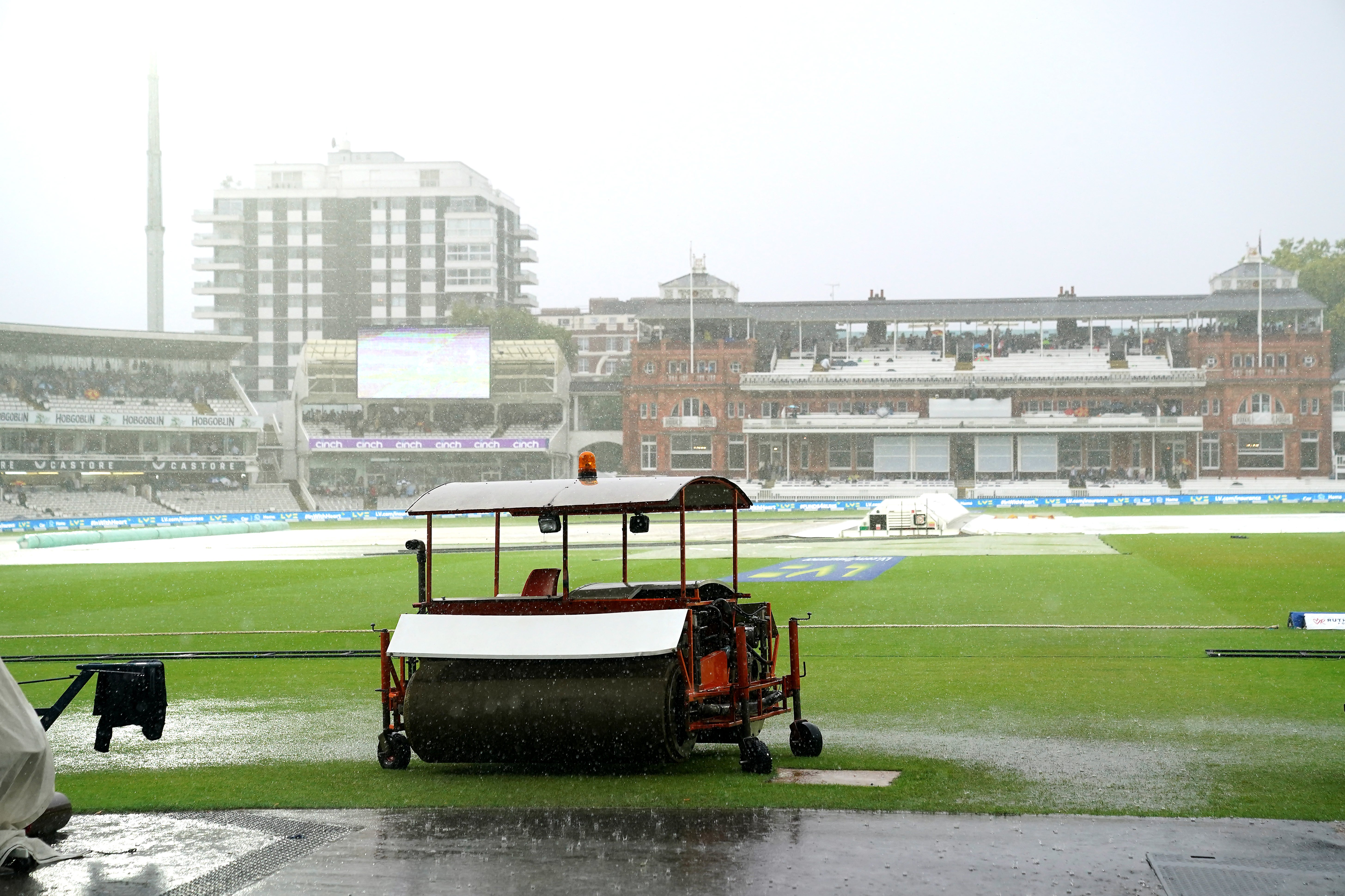 South Africa’s charge was halted by the weather (Adam Davy/PA)