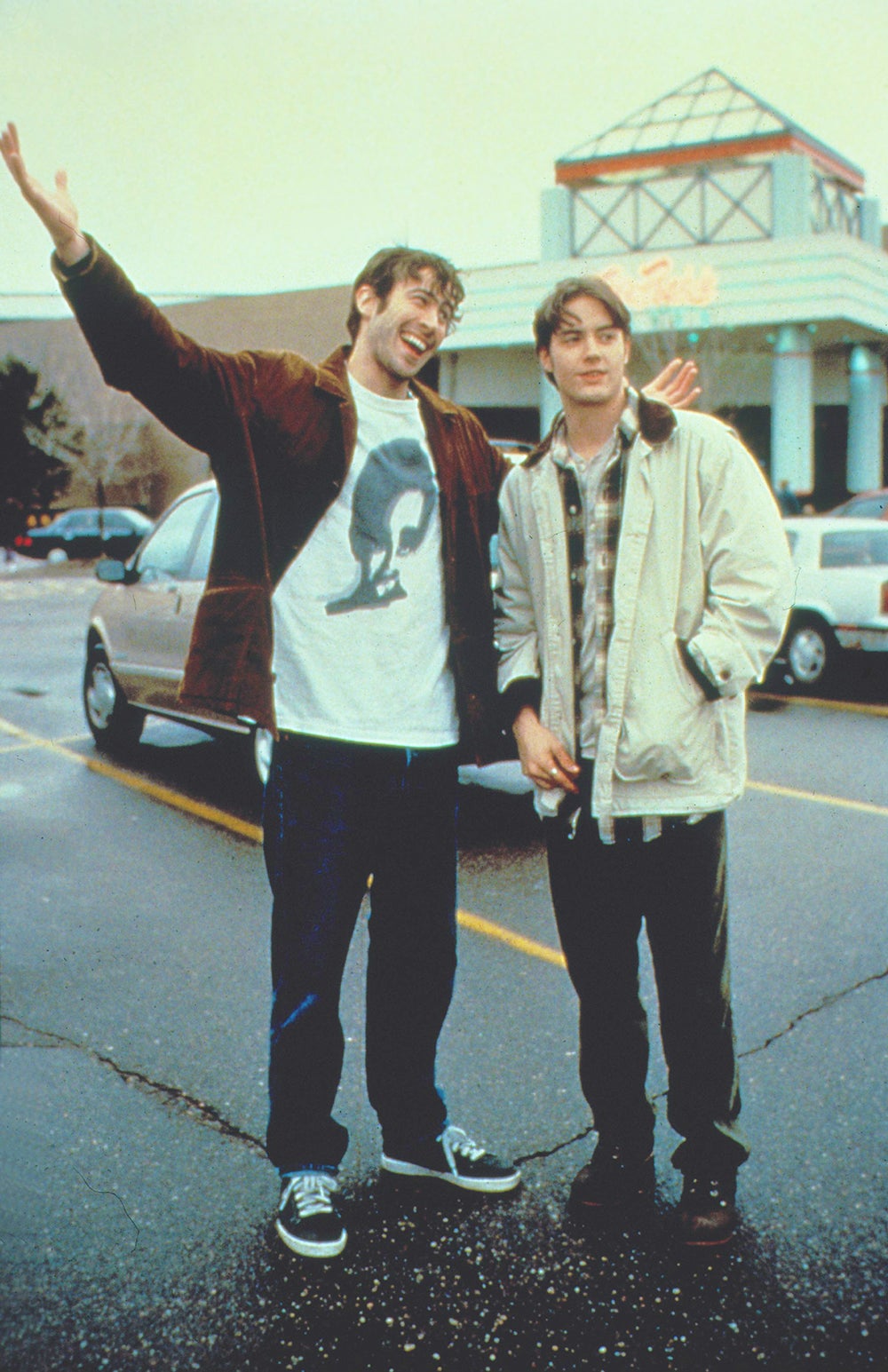 Jason Lee and Jeremy London in ‘Mallrats’