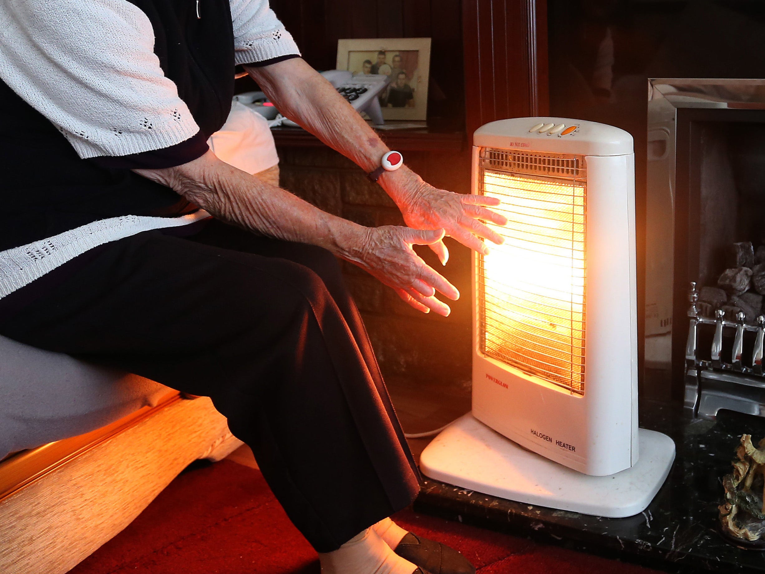 Households set to spend £900 more on energy this autumn than expected only three months ago