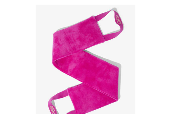 coco and eve back tanning applicator indybest (1).png