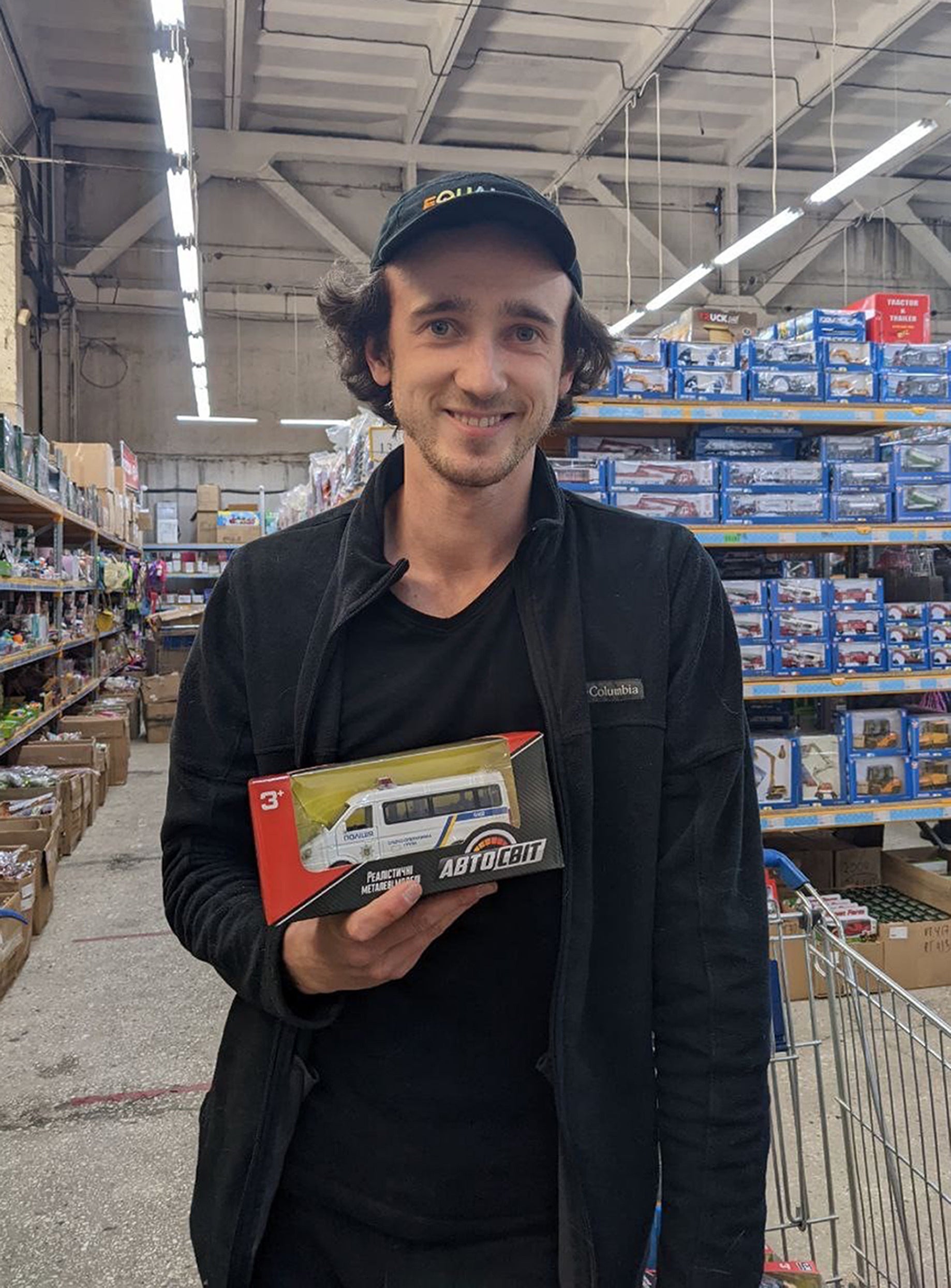 Dimko Zhluktenko organised the delivery of thousands of toys to children