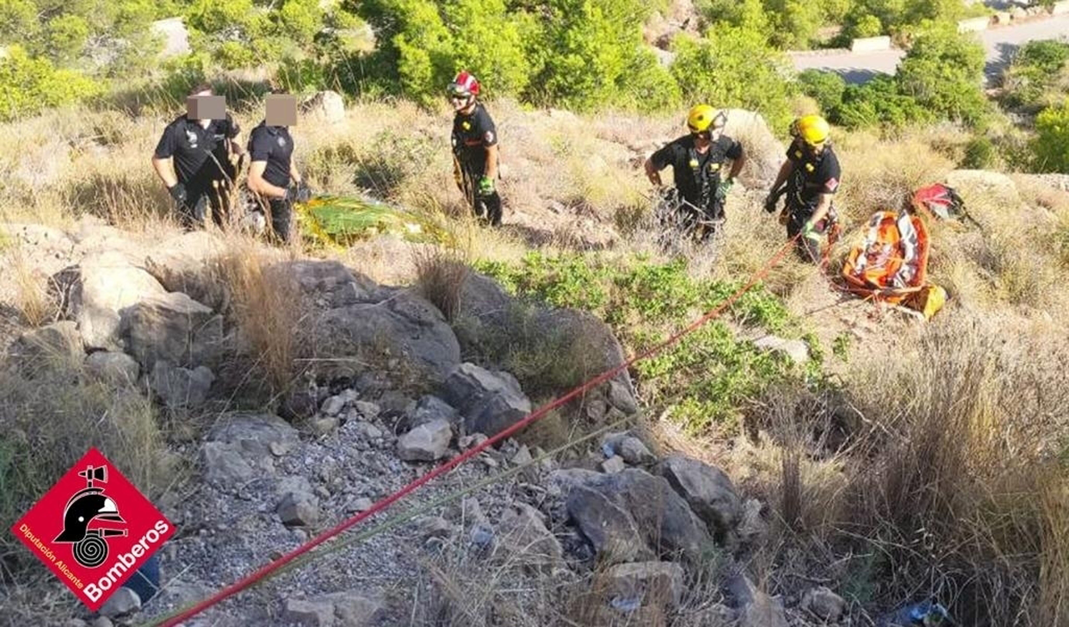 Emergency services in the Serra Gelada Natural Park in Benidorm (Bomberos Alicante/PA)