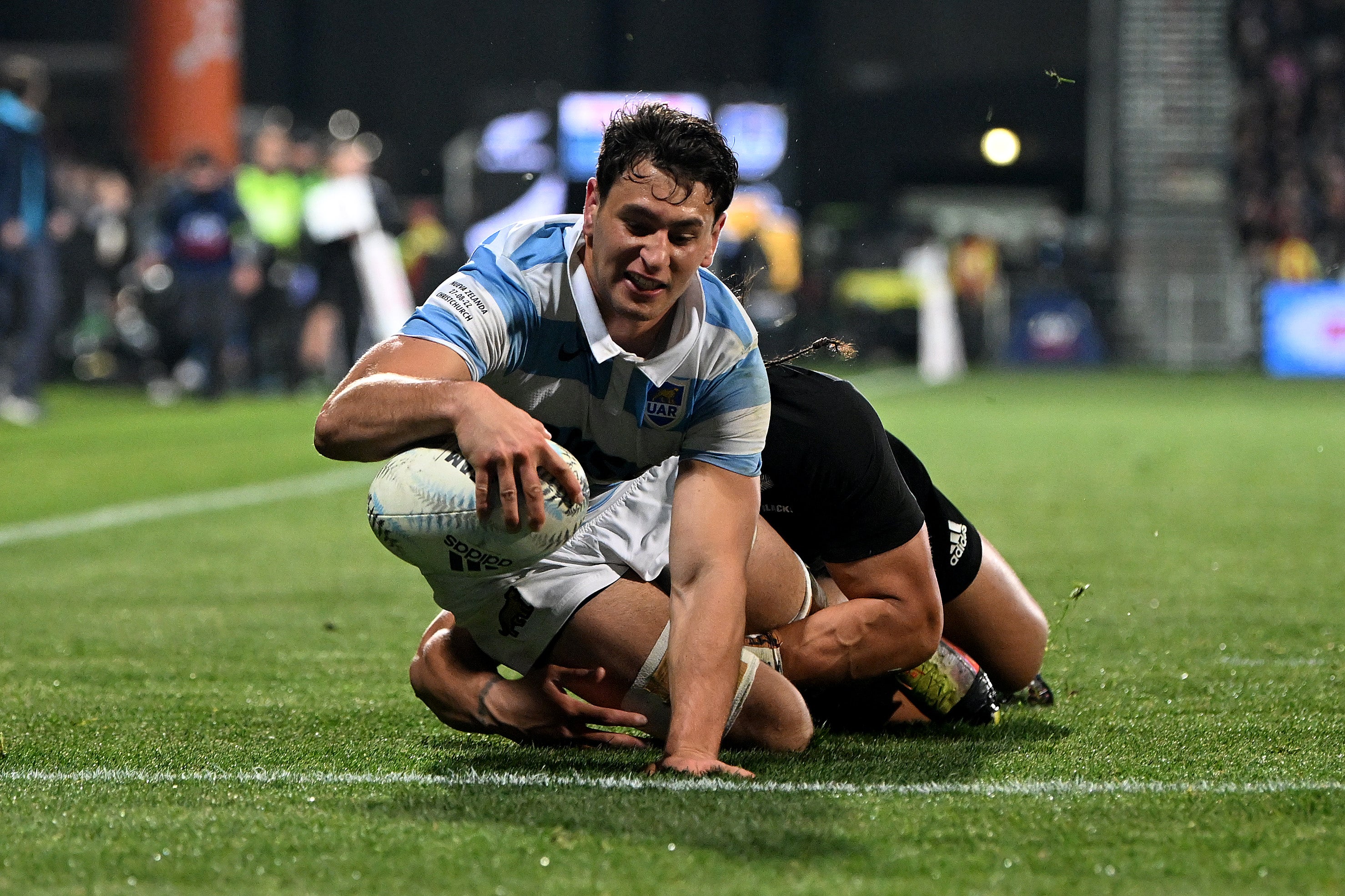 Juan Martin Gonzalez’s opportunistic score has Argentina dreaming of a famous win in Christchurch