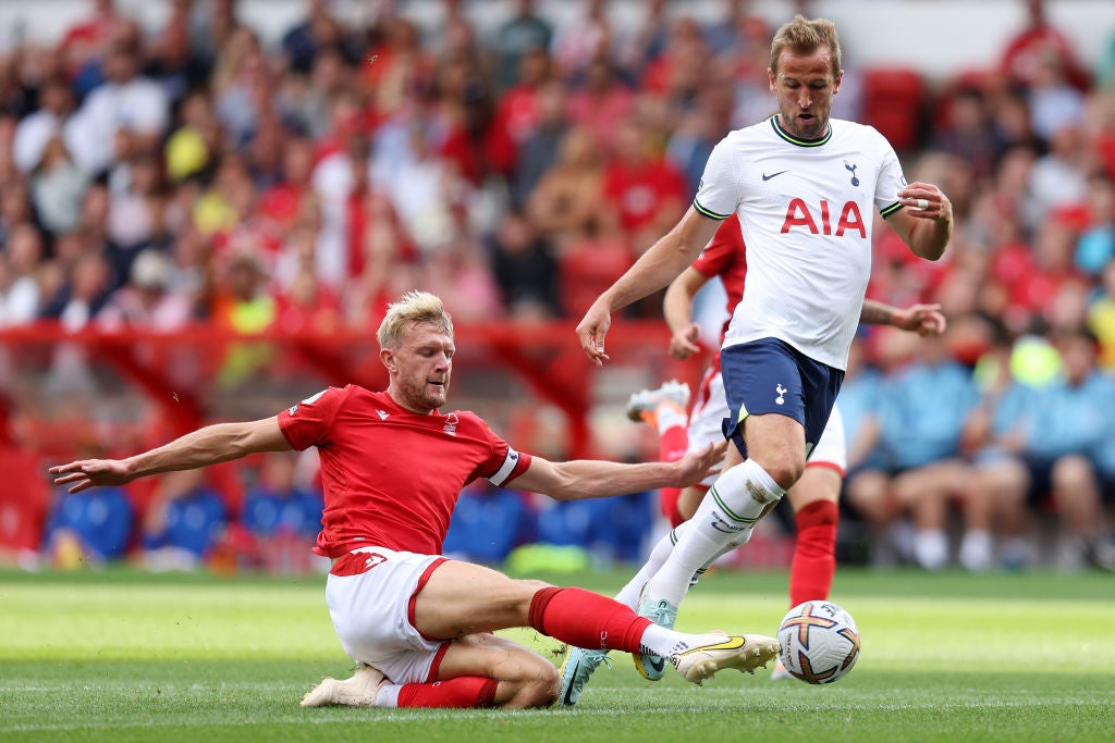 A well times tackle by Joe Worrall against Harry Kane