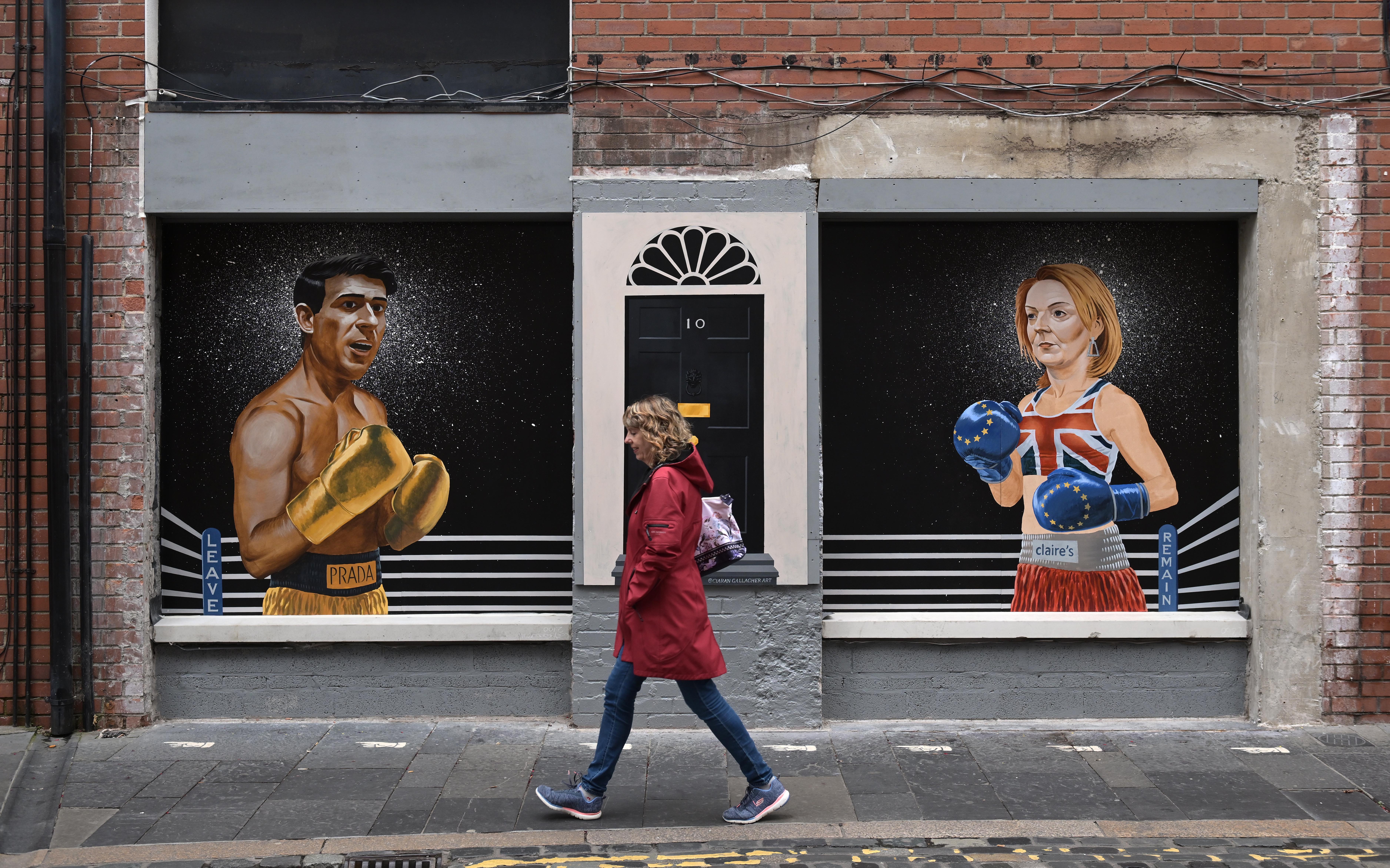 Cost of living - live: Liz Truss told her gas plan ‘is not the answer’ to bills crisis