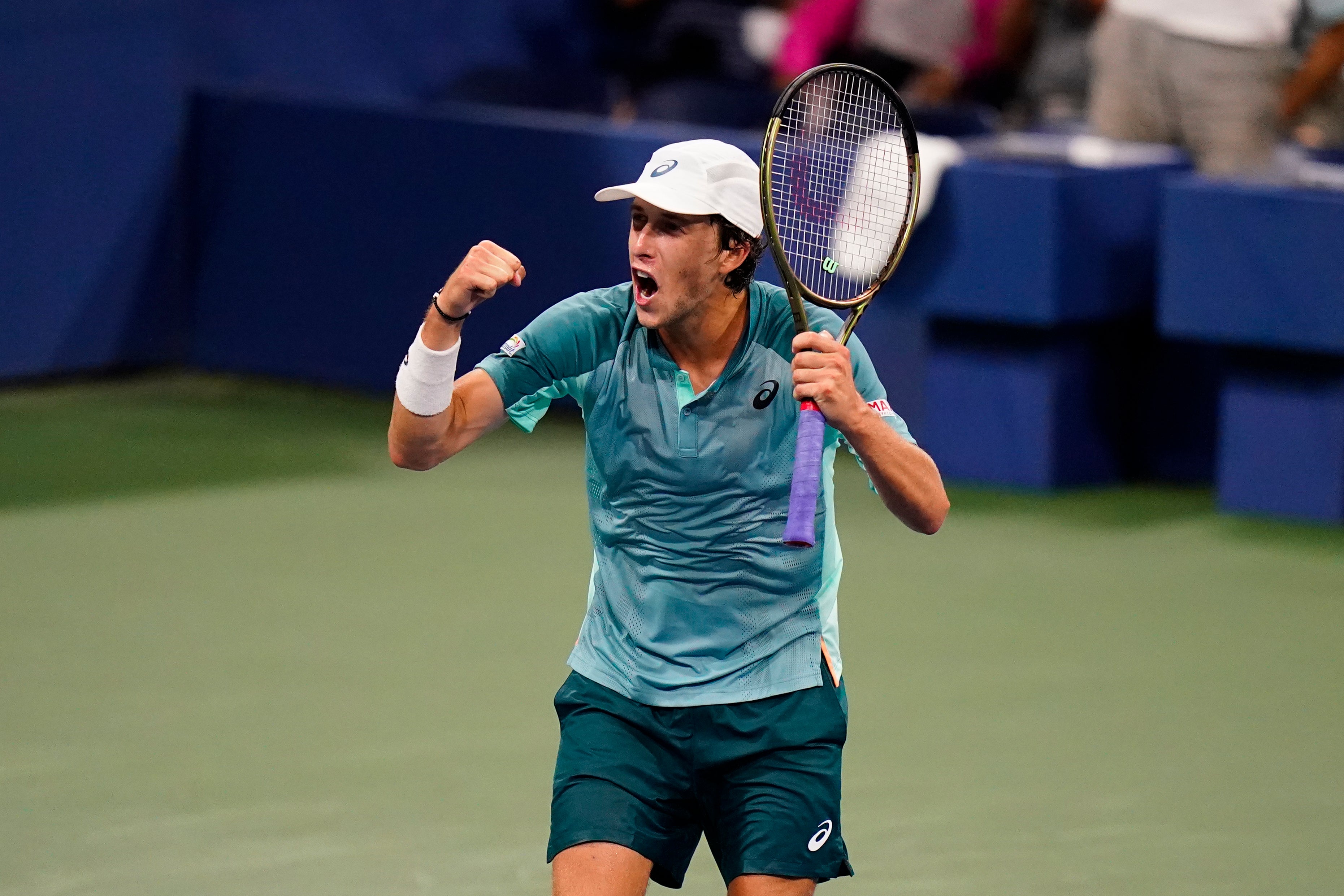 Brandon Holt progressed after defeating compatriot Taylor Fritz (Frank Franklin II/AP)