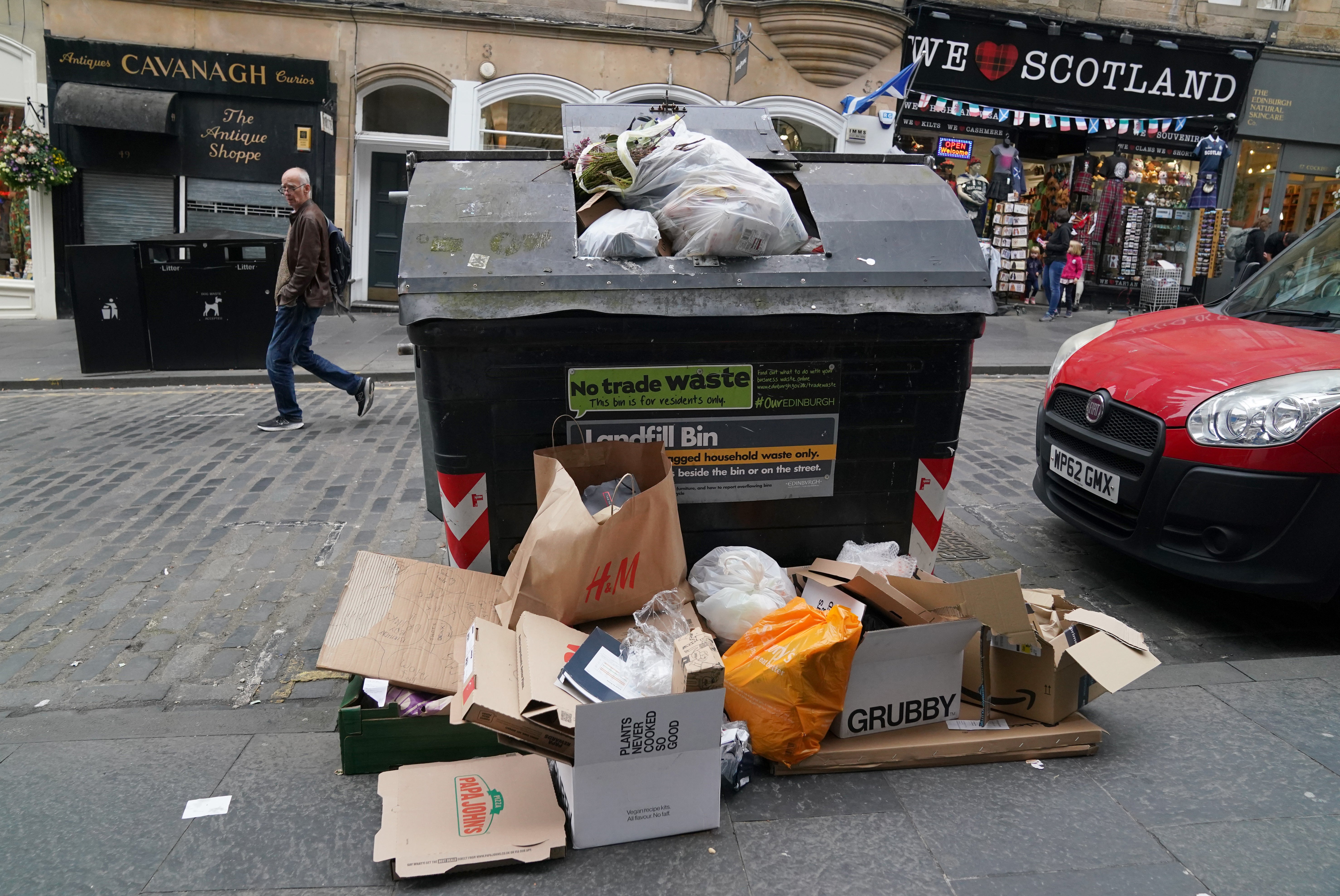 A full bin in Cockburn Street in Edinburgh during the bin workers strike.