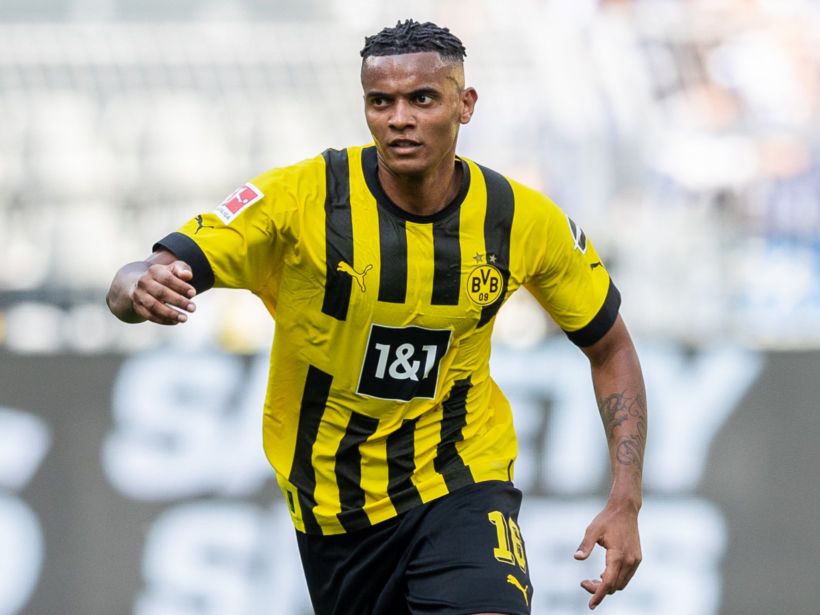 Borussia Dortmund defender Manuel Akanji