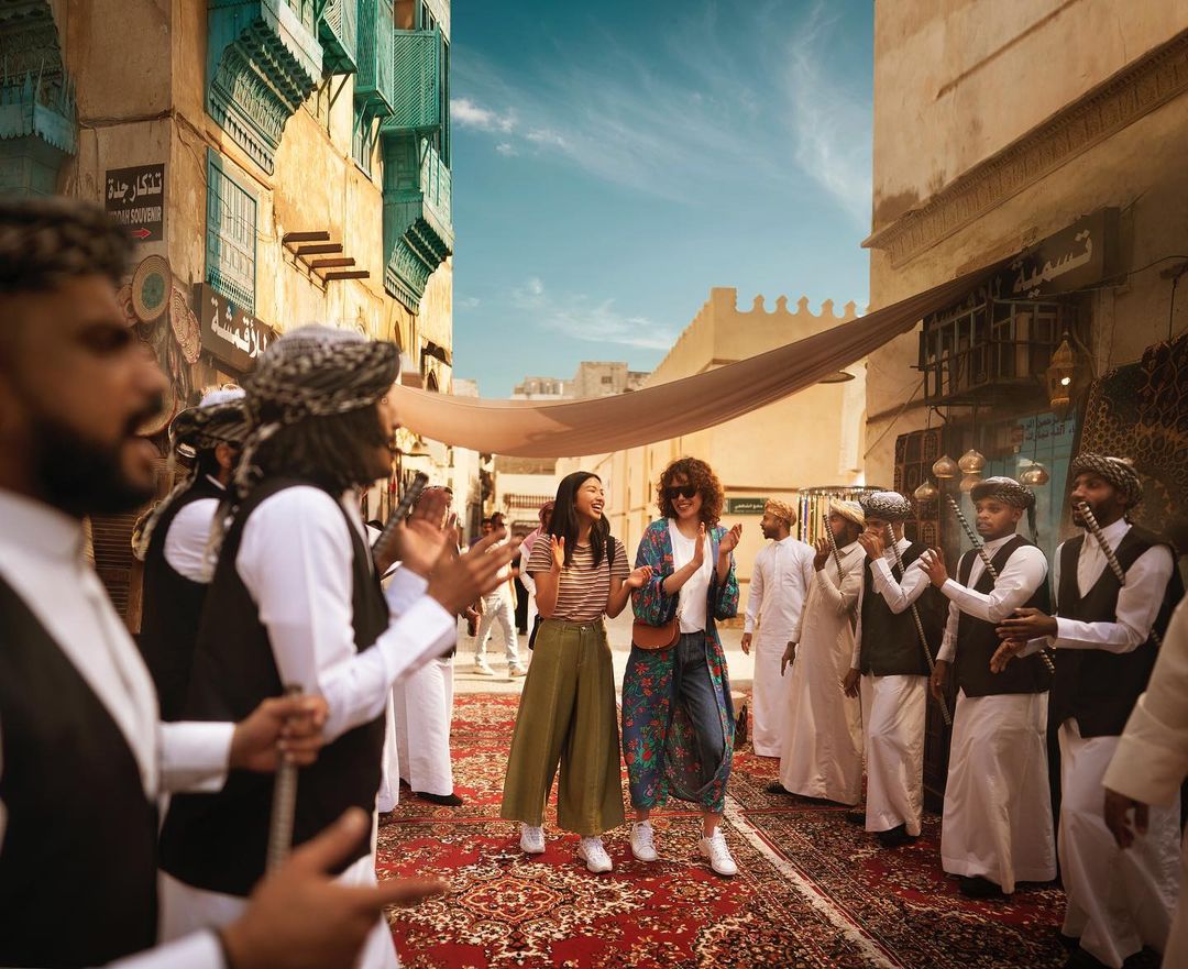 Explore Al Balad’s entrancing historical centre and capture the colourful buildings