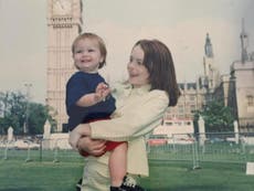 Lindsay Lohan recreates London family photo 20 years after The Parent Trap 