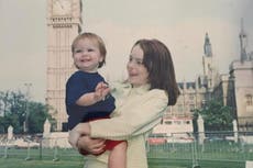 Lindsay Lohan recreates London family photo 20 years after The Parent Trap
