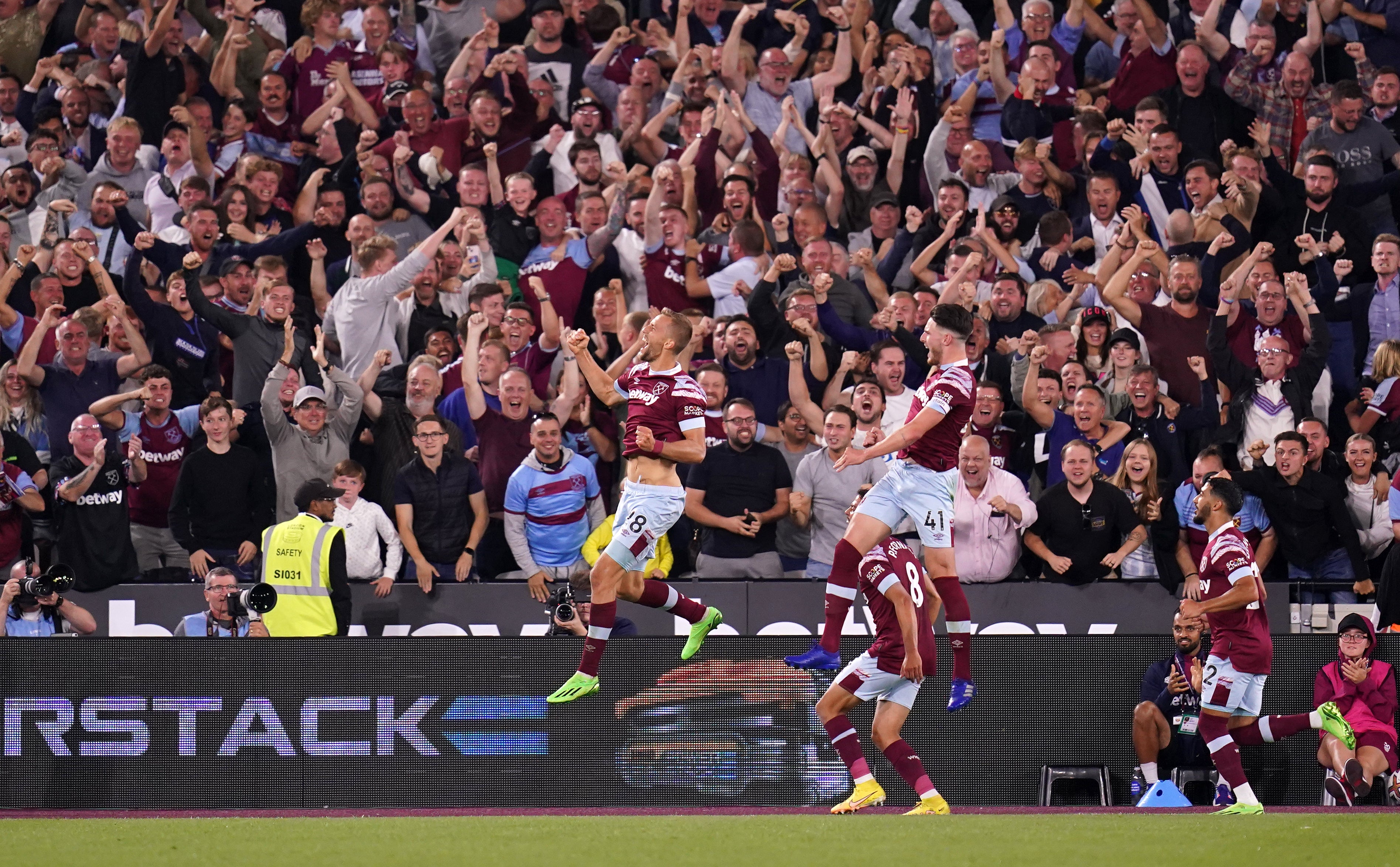 Tomas Soucek (left) celebrates scoring (John Walton/PA)