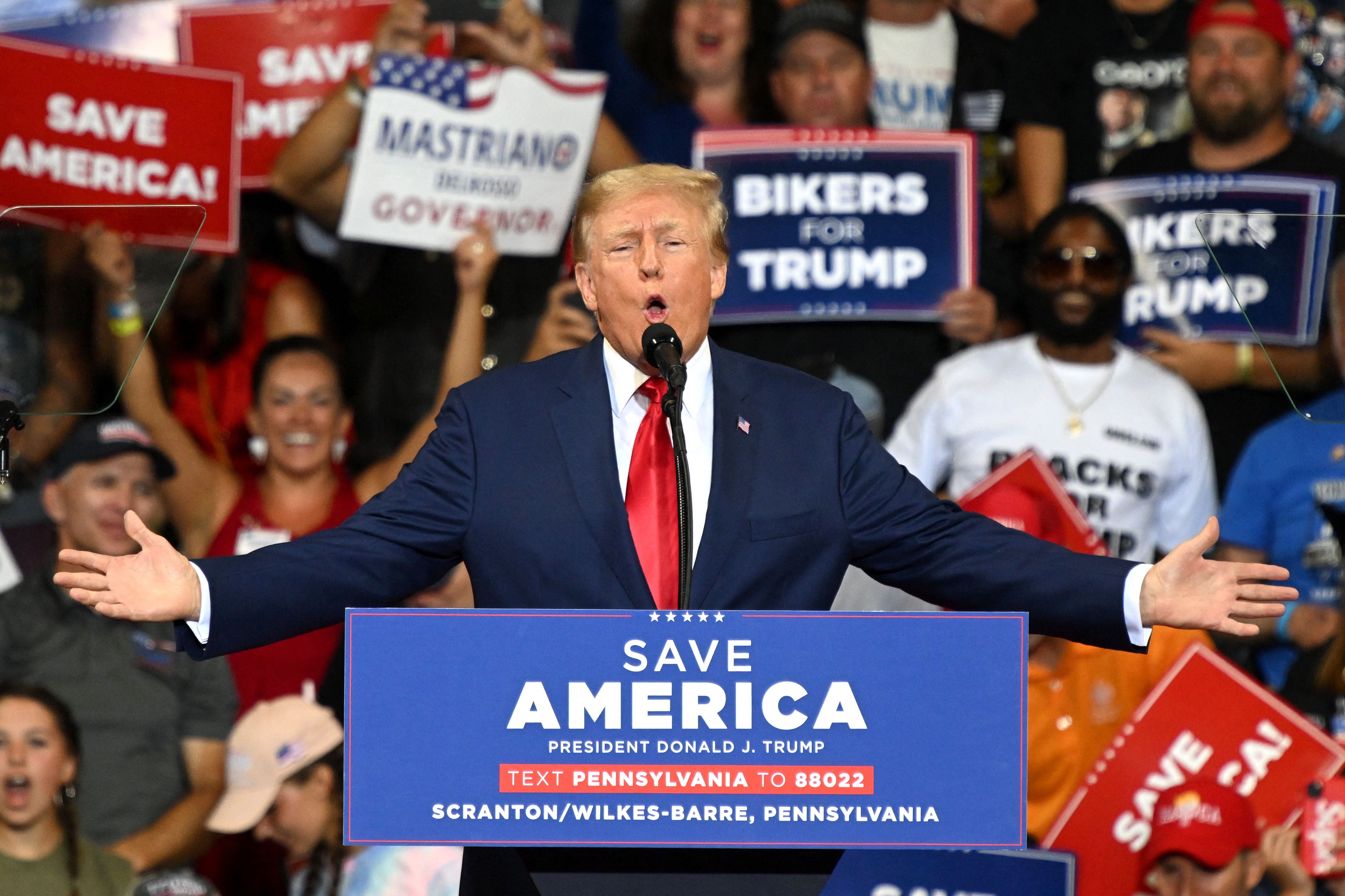 Trump accuses FBI of ‘trying to destroy our country’ and ransacking Barron’s room at Pennsylvania rally