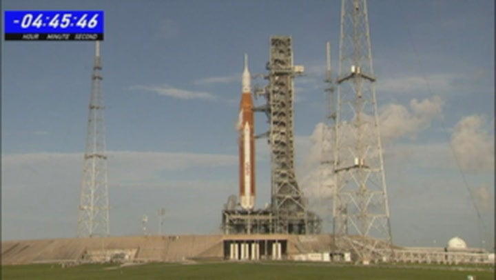 Artemis 1: Nasa abandons second moon rocket launch attempt after fuel leak