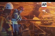 Ukrainian firefighters rescue kitten from burning building