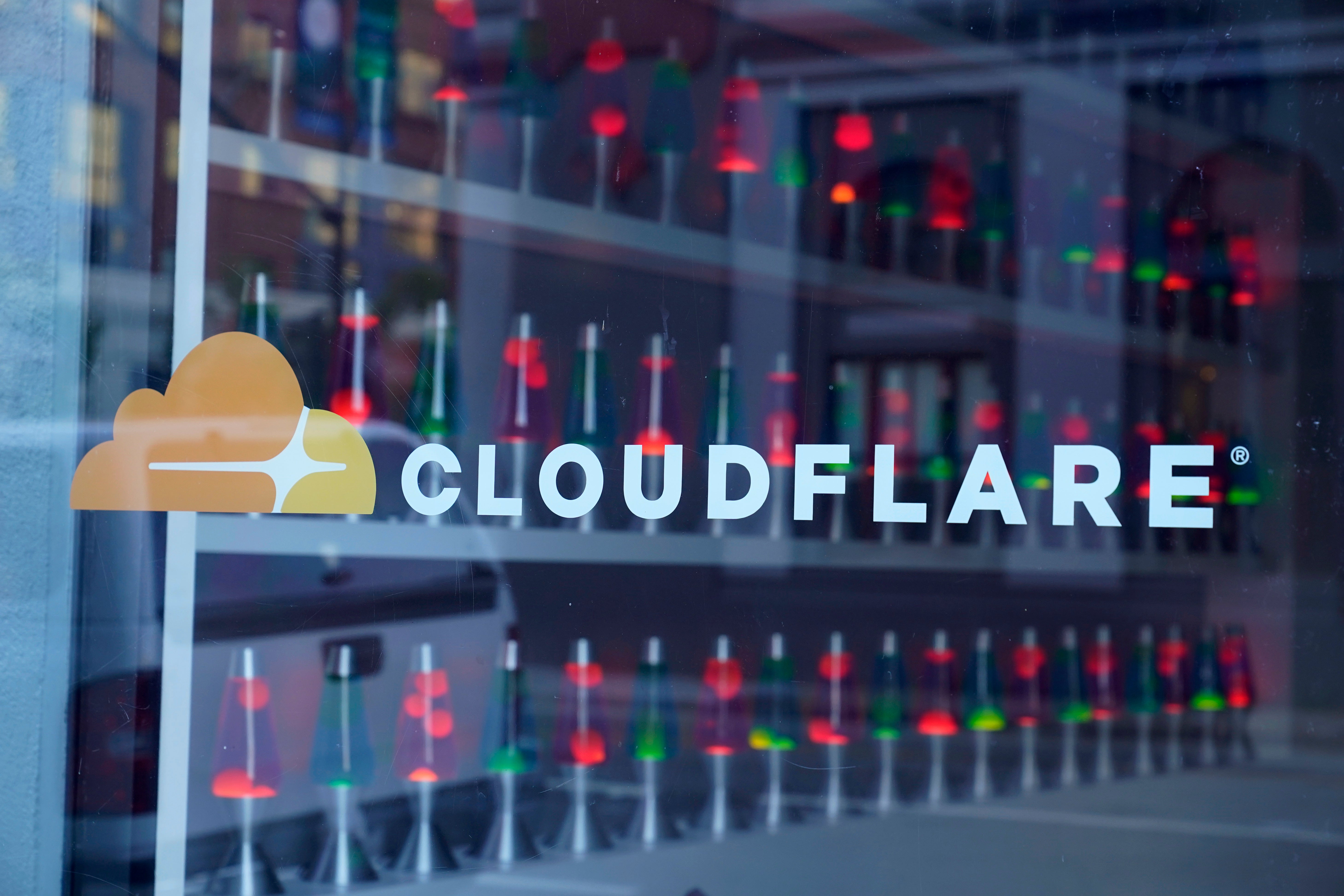 <p>Cloudflare Kiwi Farms</p>
