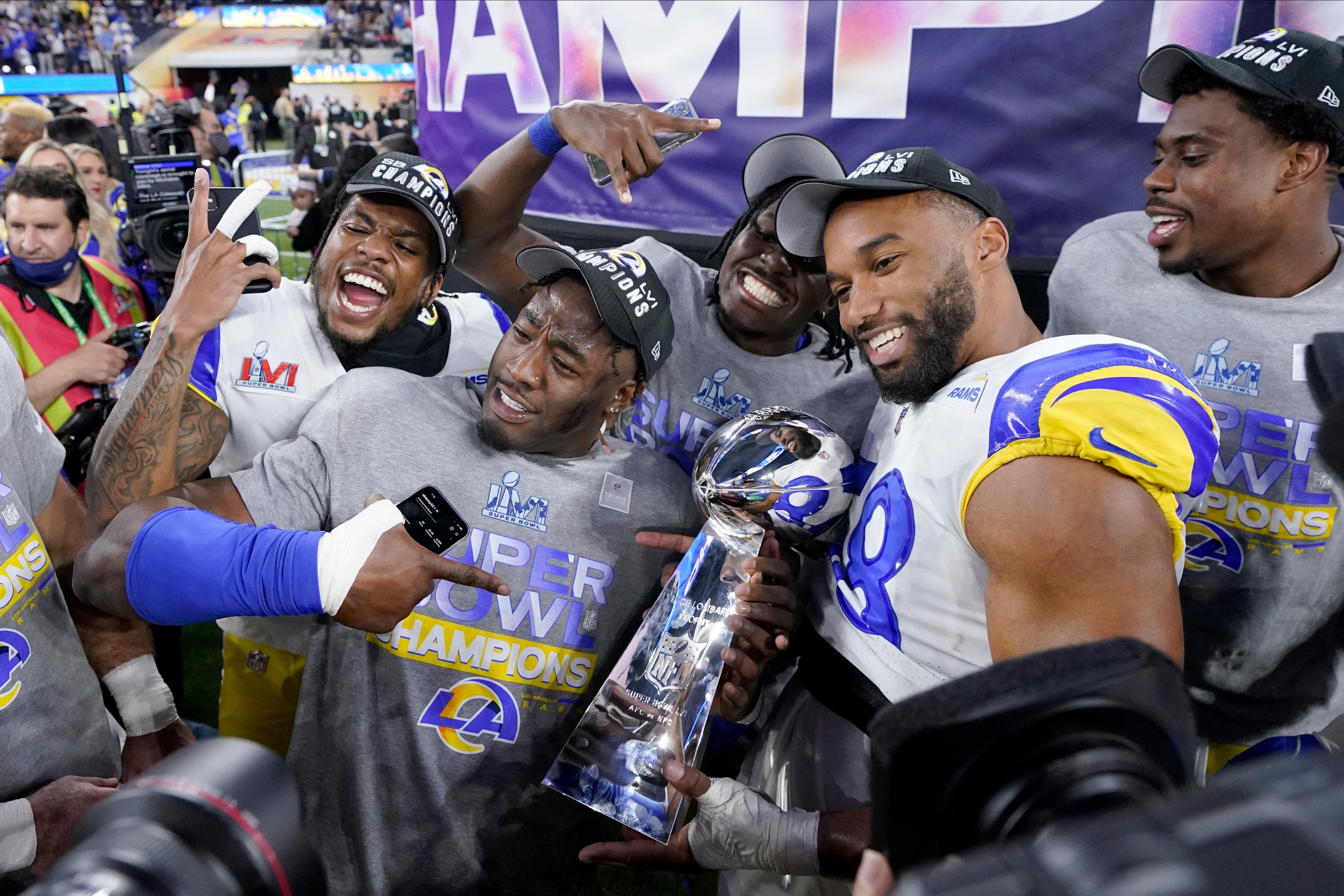 Teams are looking to dethrone the Los Angeles Rams (Mark J. Terrill/AP)