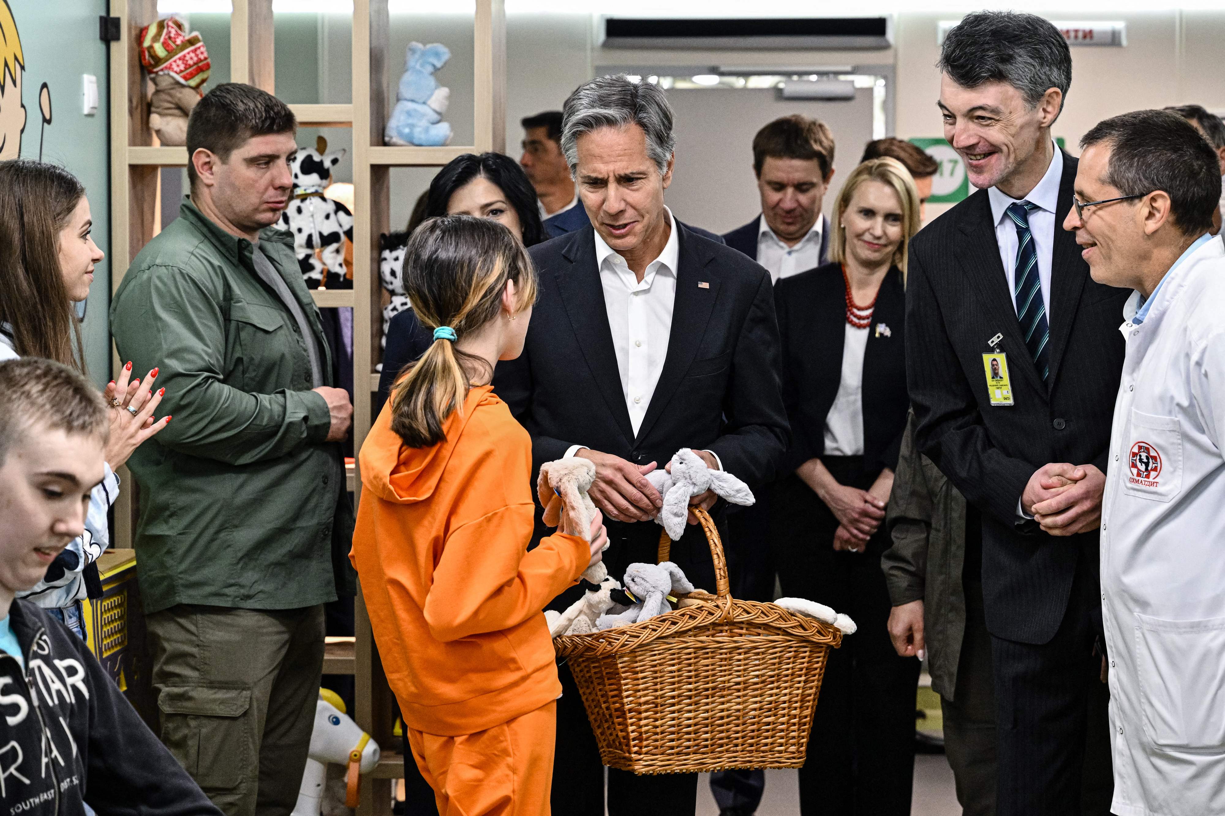 US secretary of state Antony Blinken visits a children’s hospital in Kyiv on 8 September, 2022.