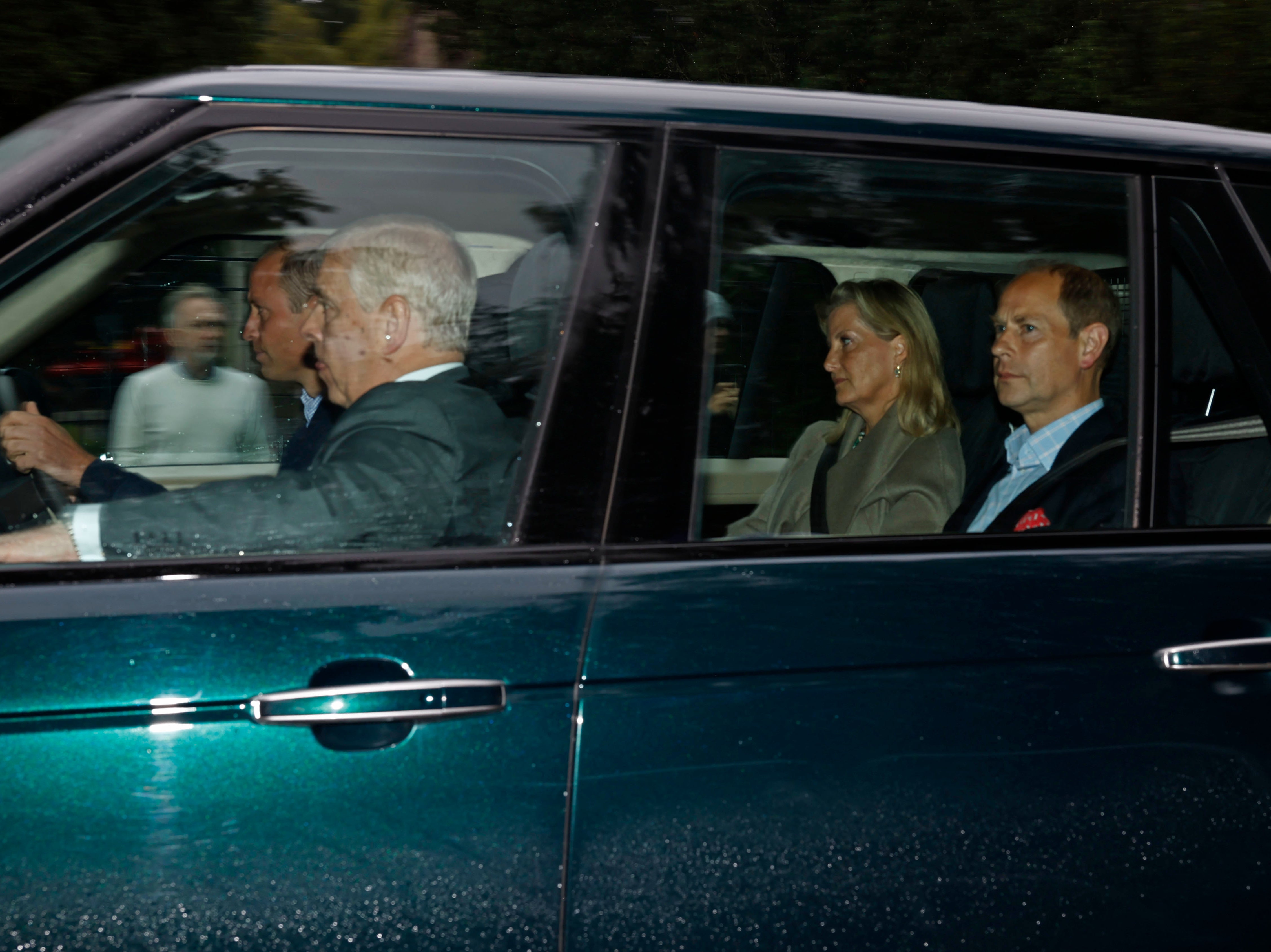 Senior royals arriving at Balmoral