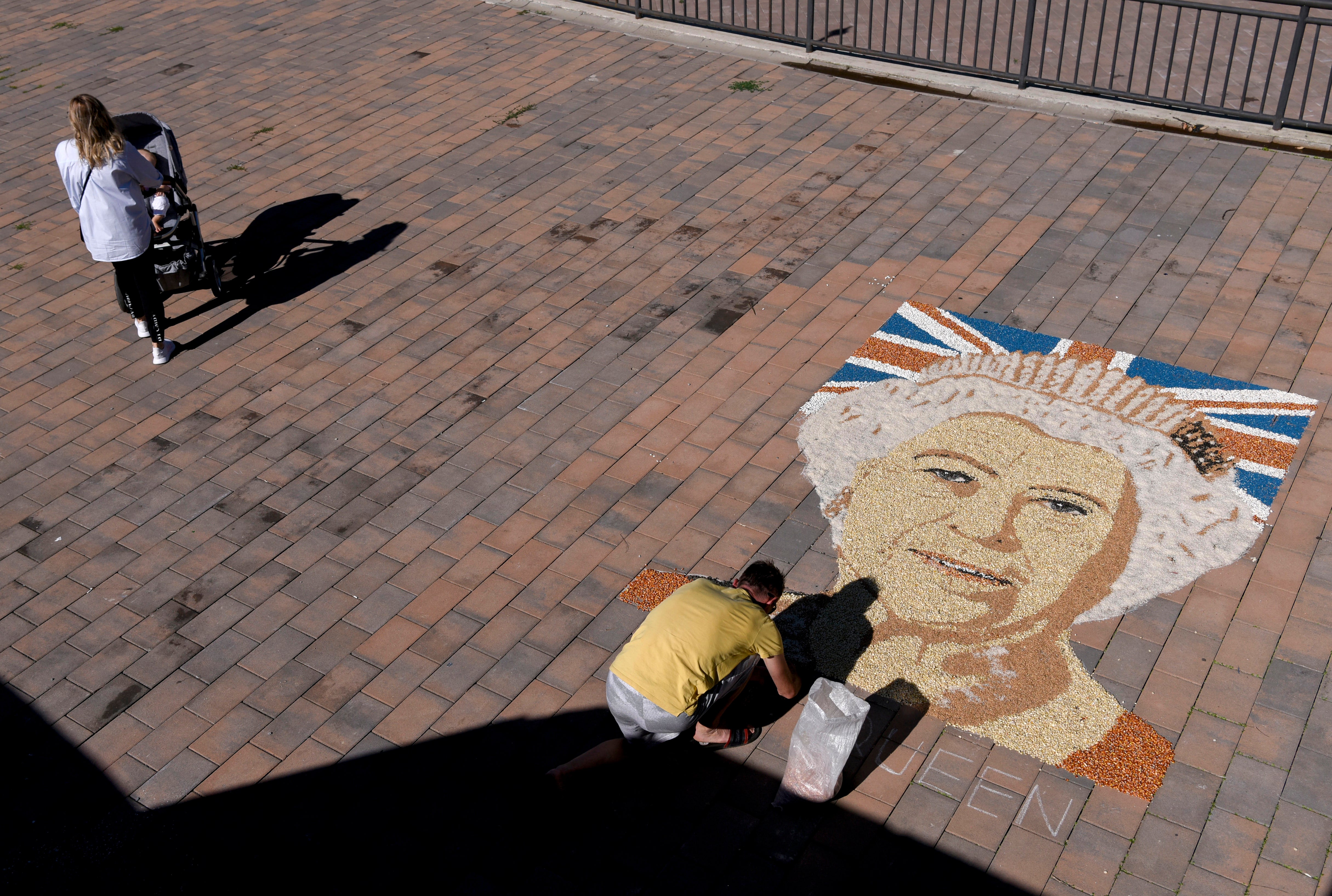 Britain Queen Icon Photo Gallery