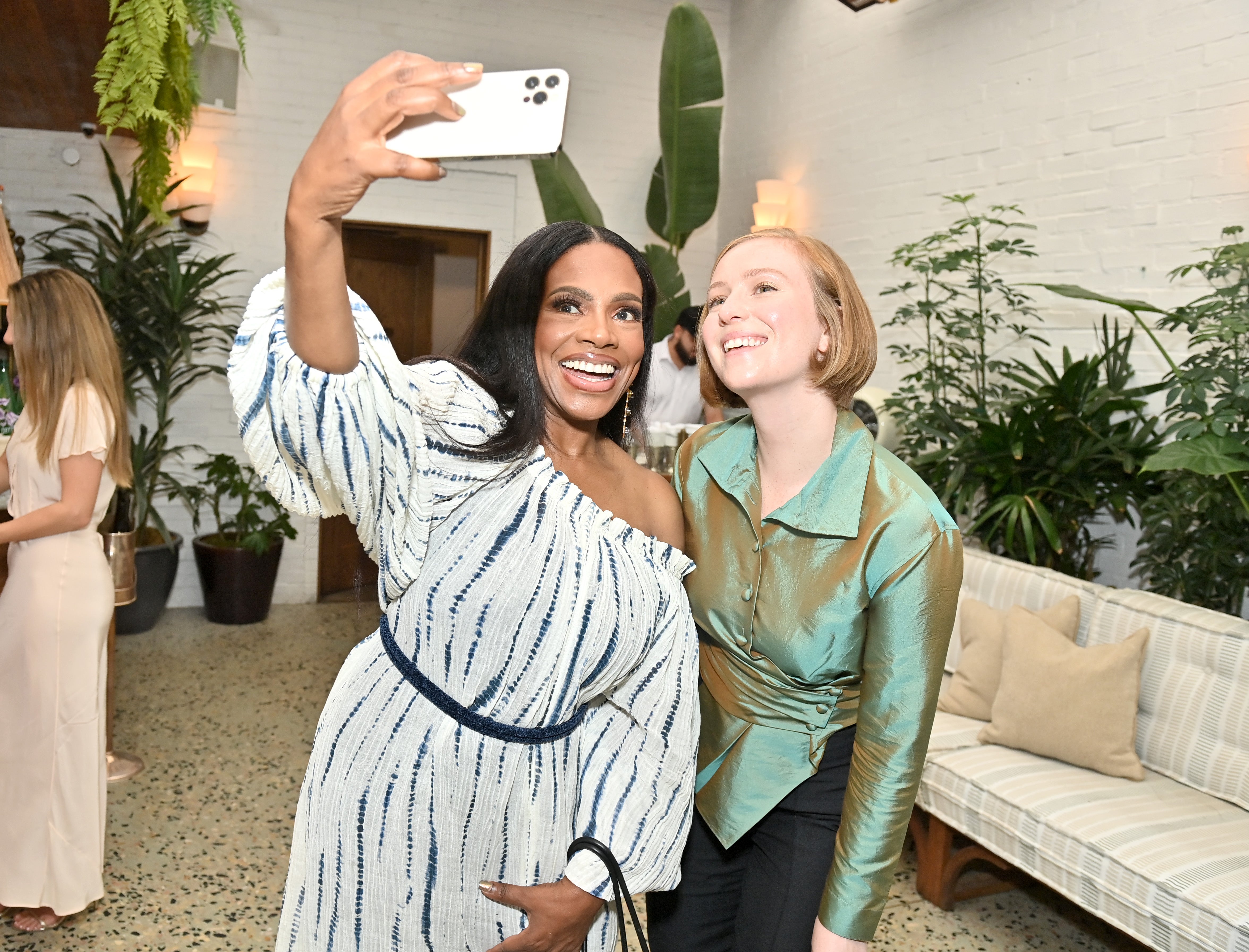 Sheryl Lee Ralph and Hannah Einbinder