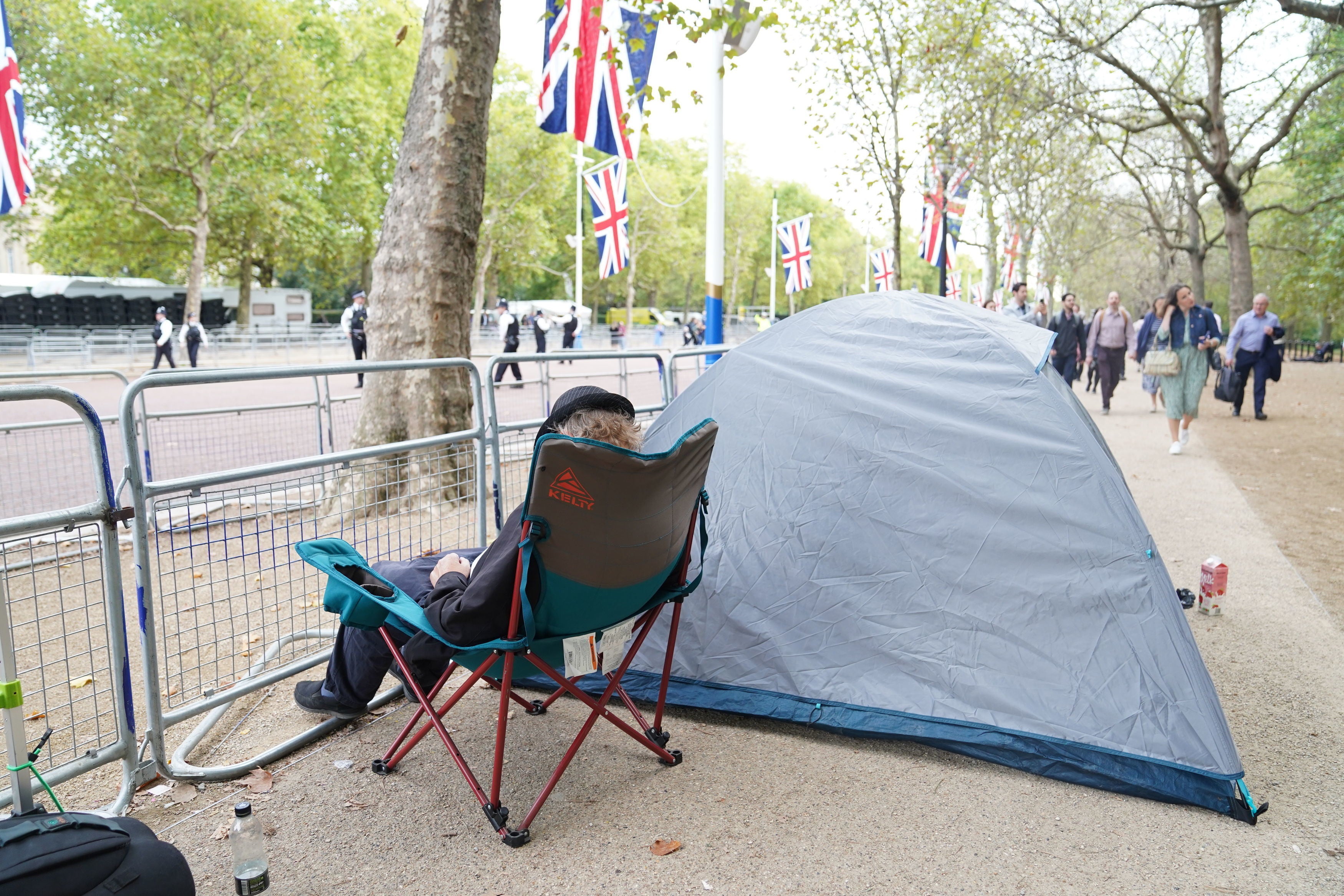 People start to camp on The Mall, London, ahead of the Queen’s coffin being taken from Buckingham Palace on Wednesday afternoon (James Manning/PA)