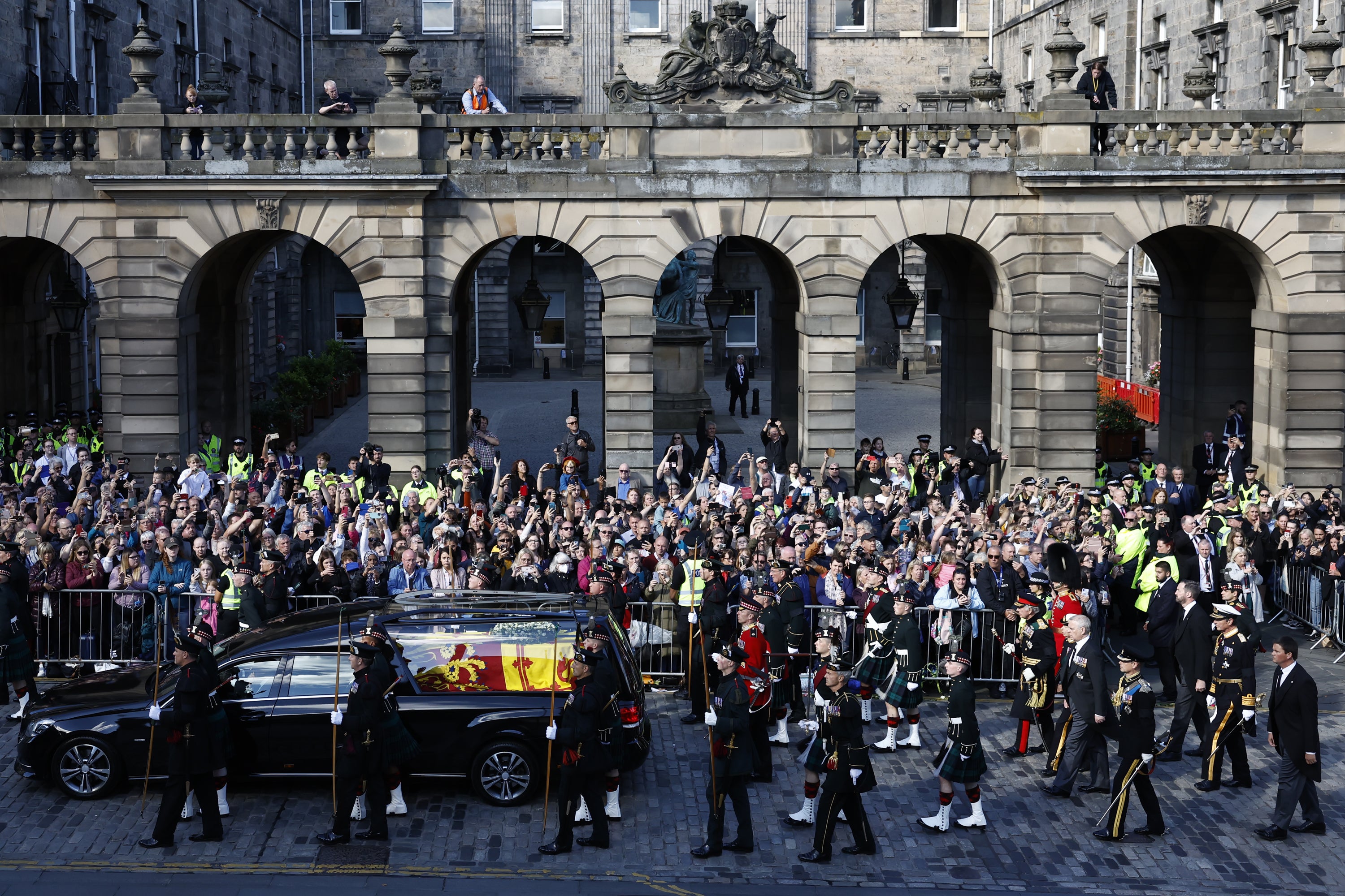 Thousands of people packed the Royal Mile to watch the procession