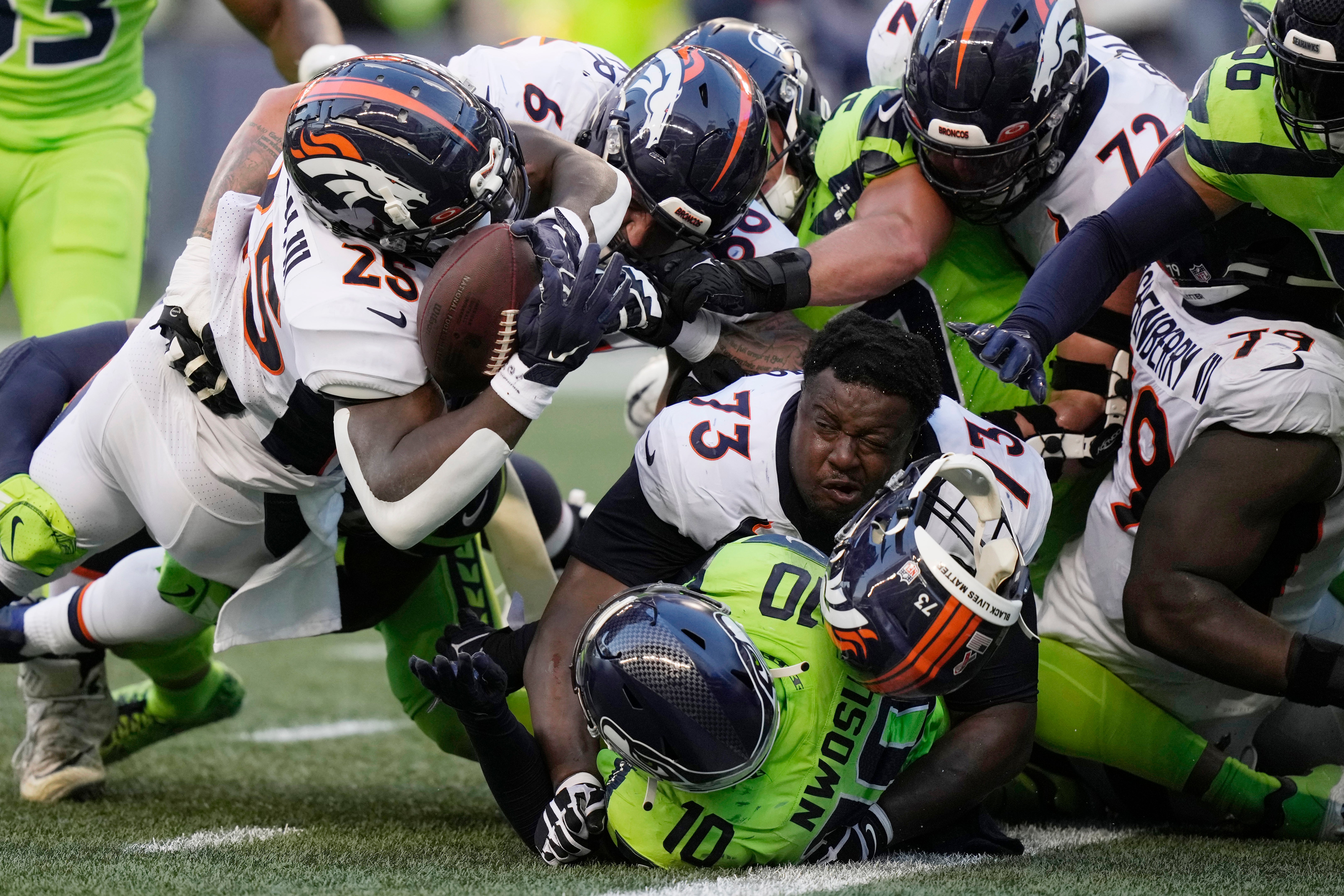 APTOPIX Broncos Seahawks Football