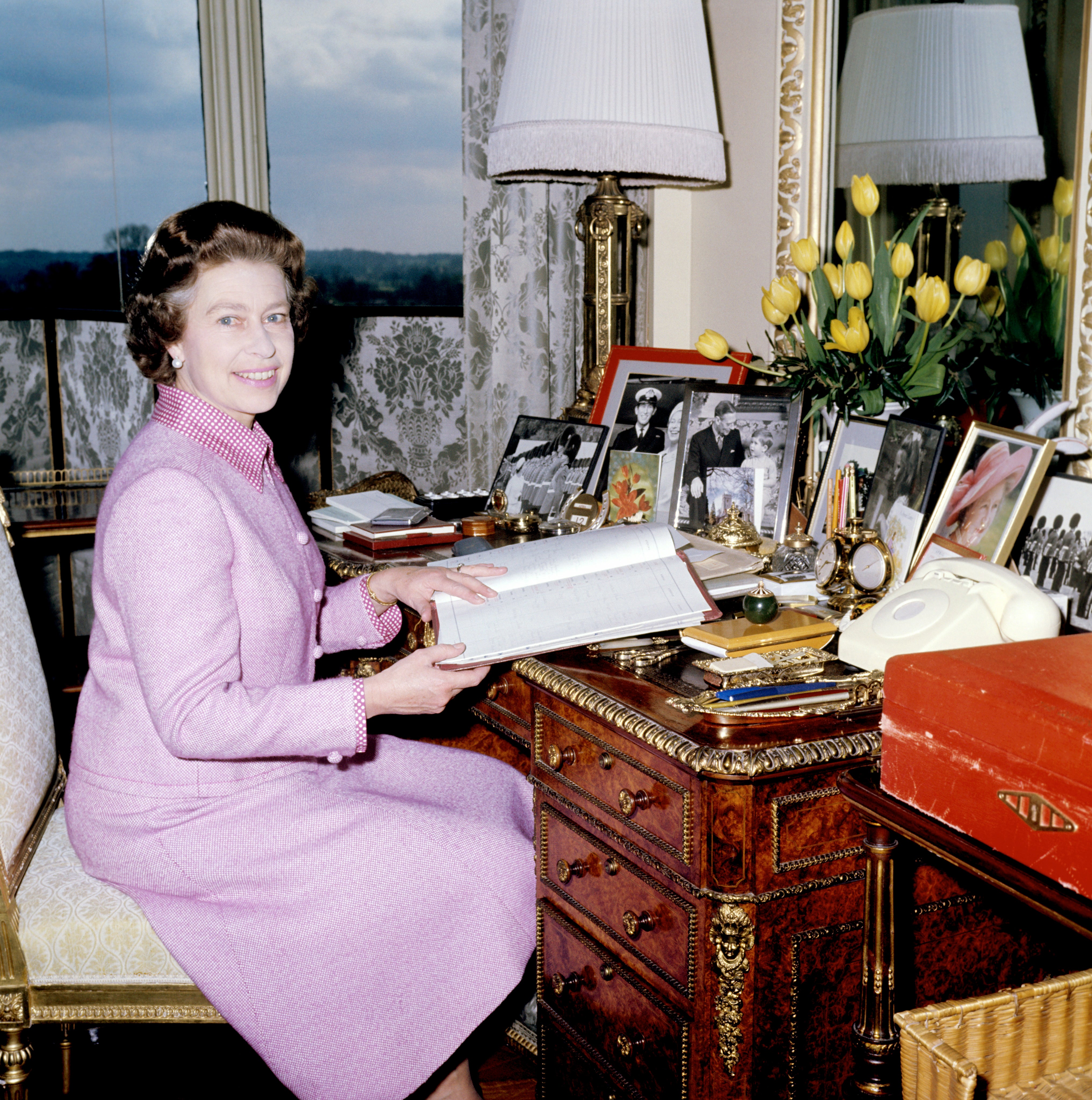 During her lengthy reign, the late Queen Elizabeth regularly kept a private diary to take note of the events of her days.