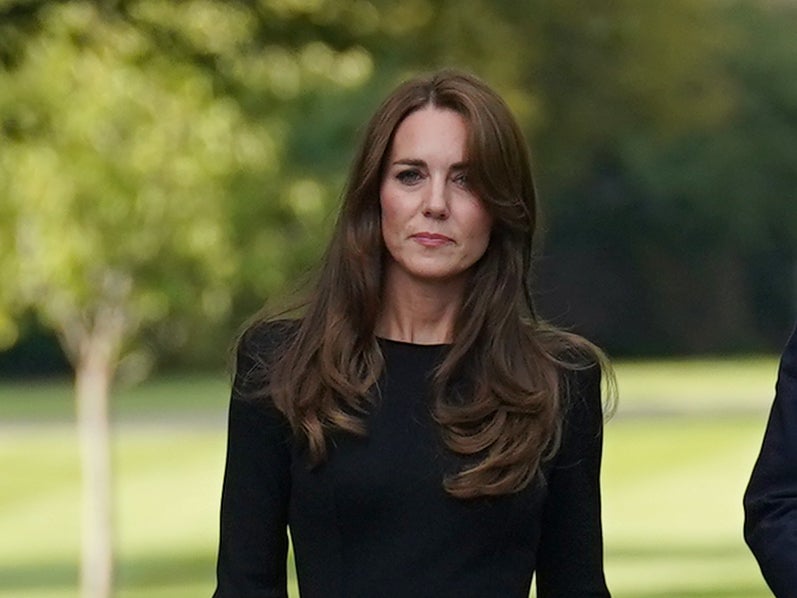 Princess of Wales in subtle tribute to Queen Elizabeth II as she meets coffin at Buckingham Palace