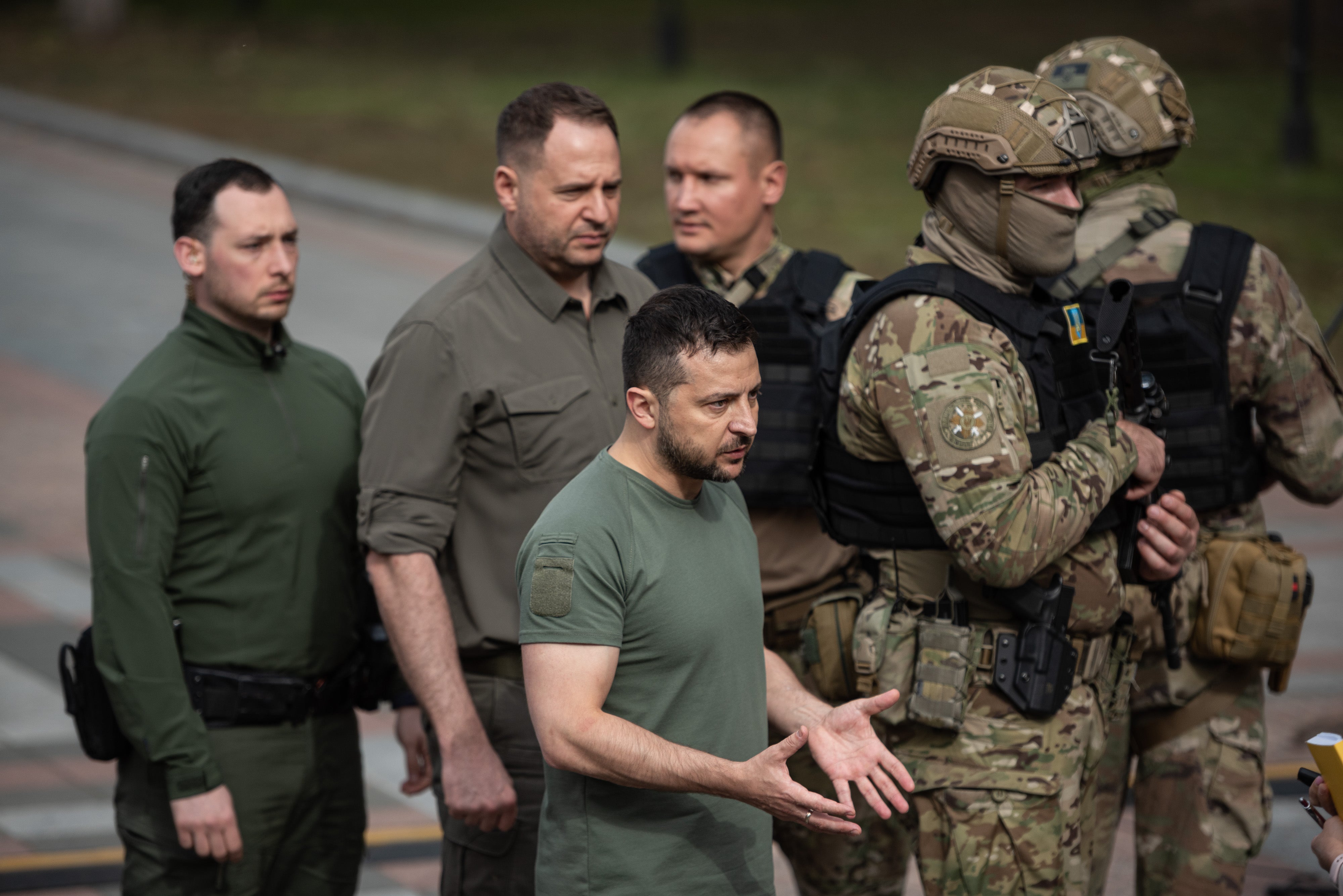 Ukrainian president Volodymyr Zelensky talks to a journalist on 9 September 2022