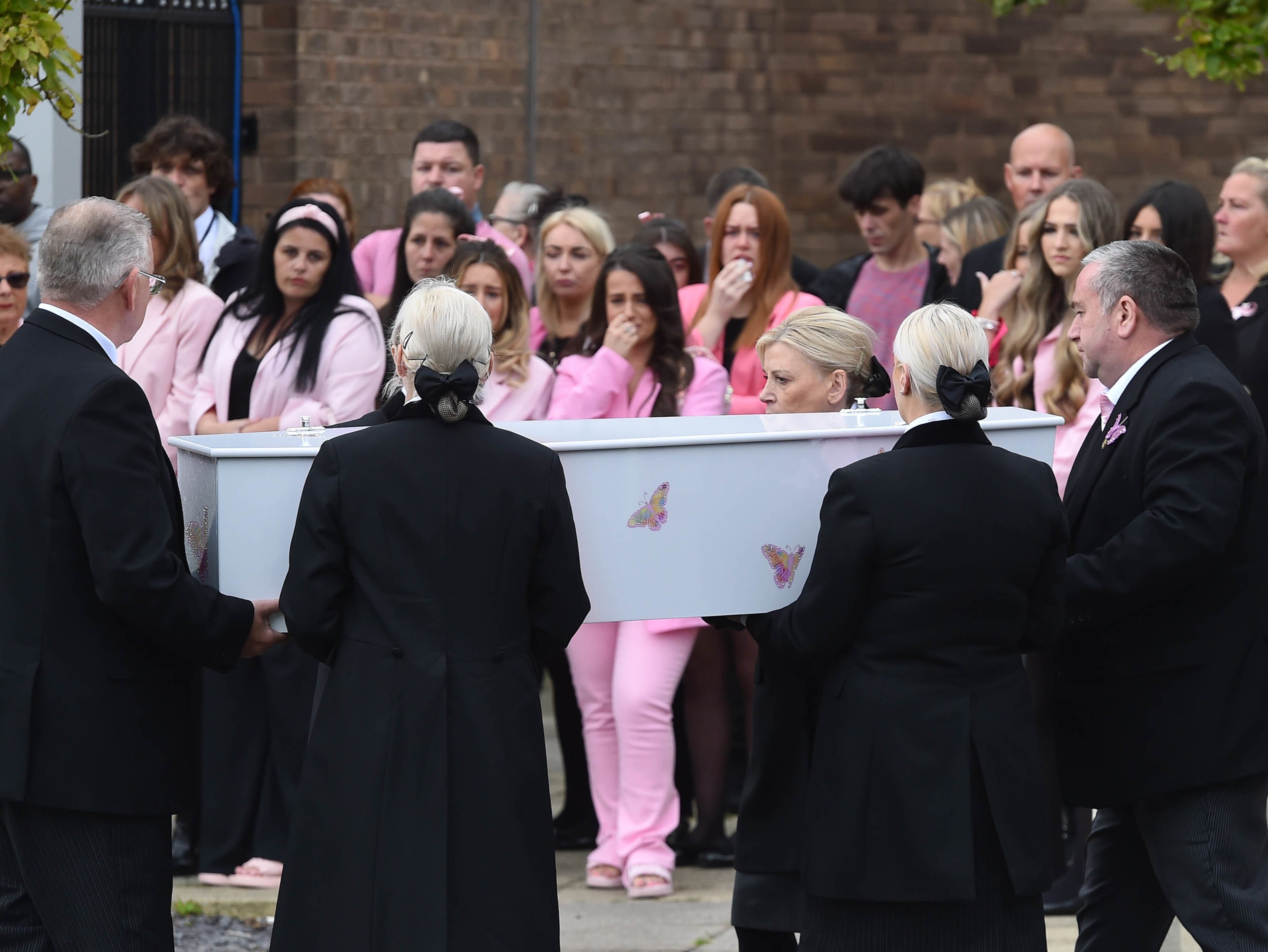 Mourners were asked to wear a ‘splash of pink’ in tribute to the schoolgirl