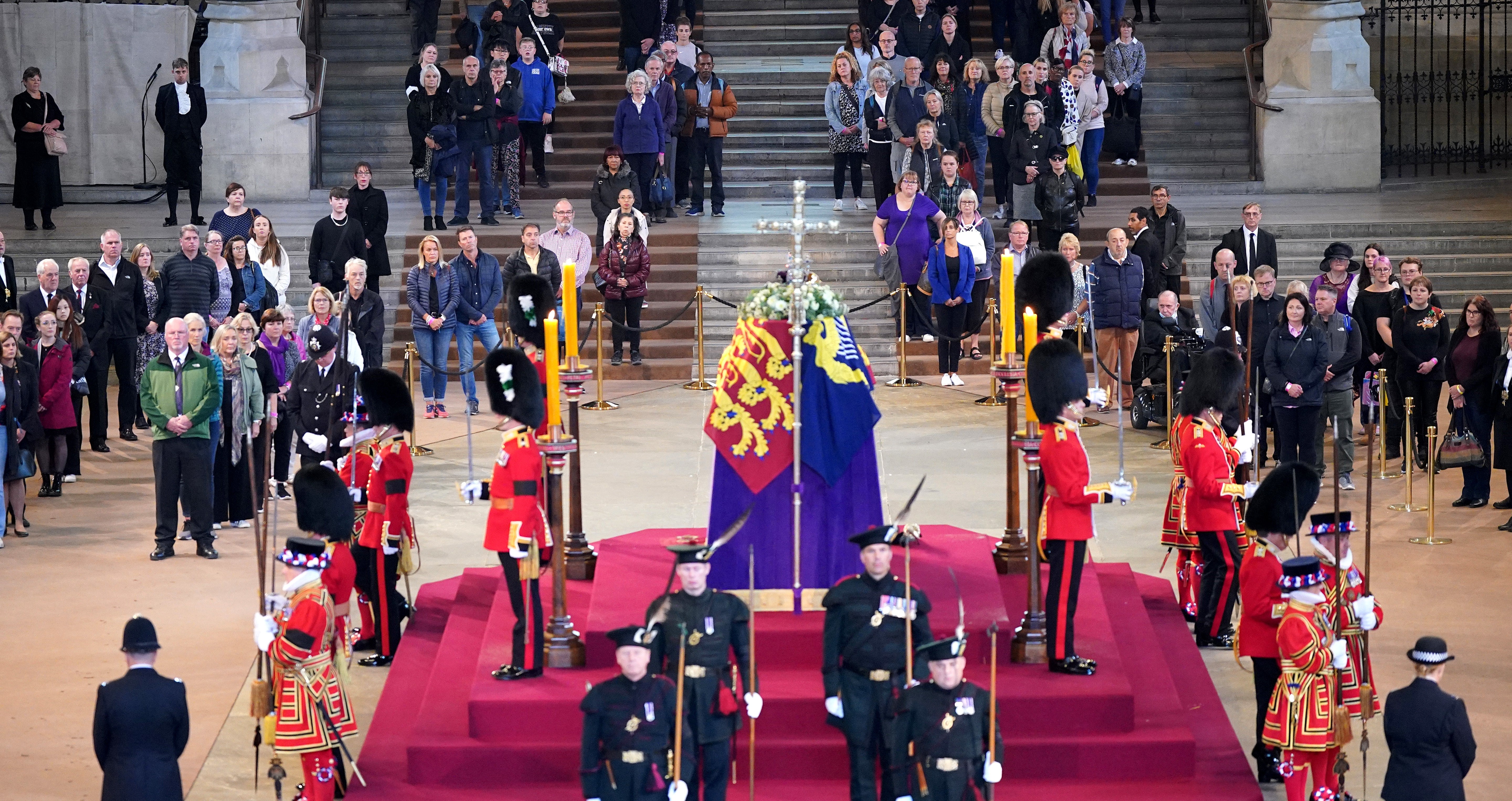 Members of the public file past the Queen’s coffin (Yui Mok/PA)