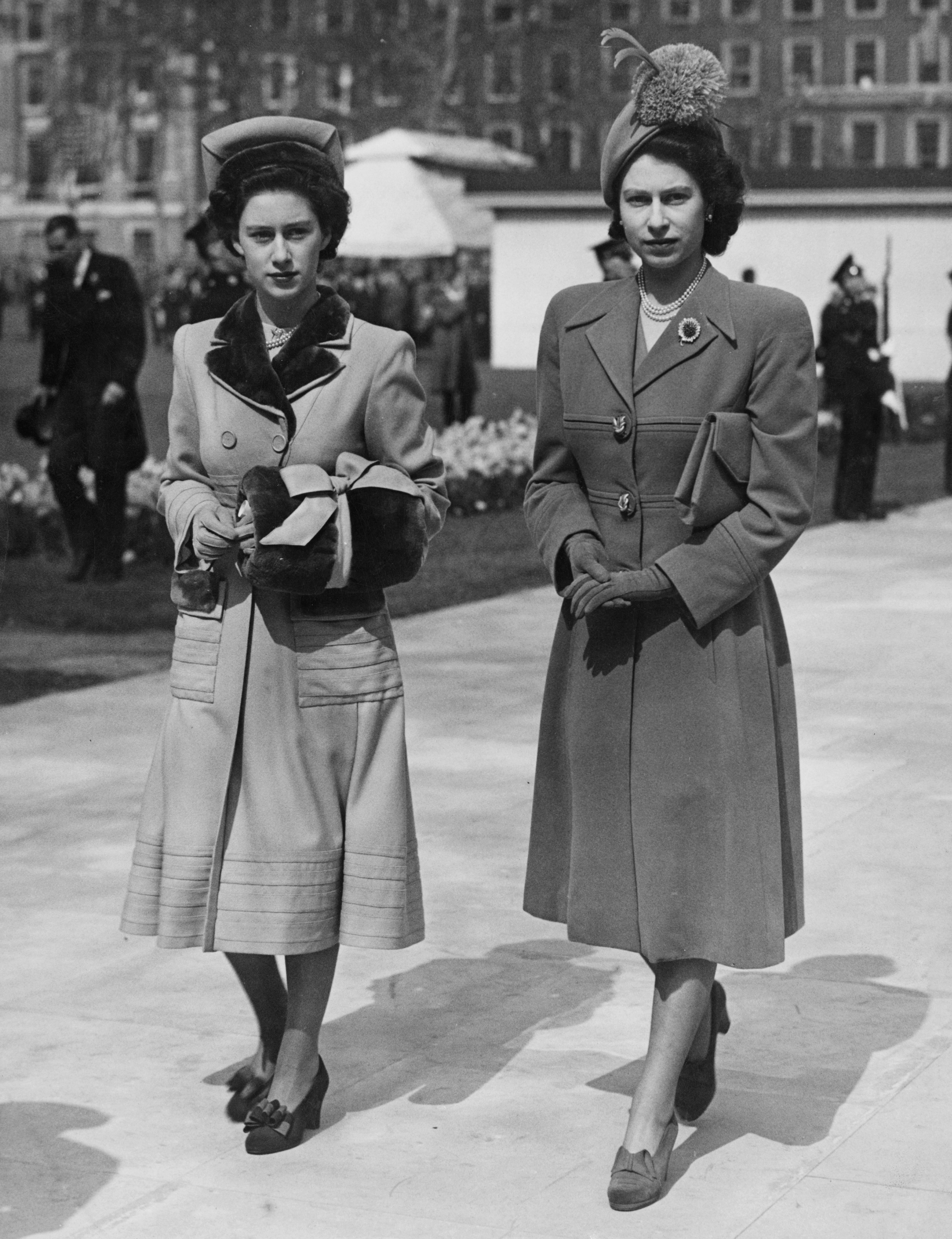 Queen Elizabeth II and Princess Margaret in 1948